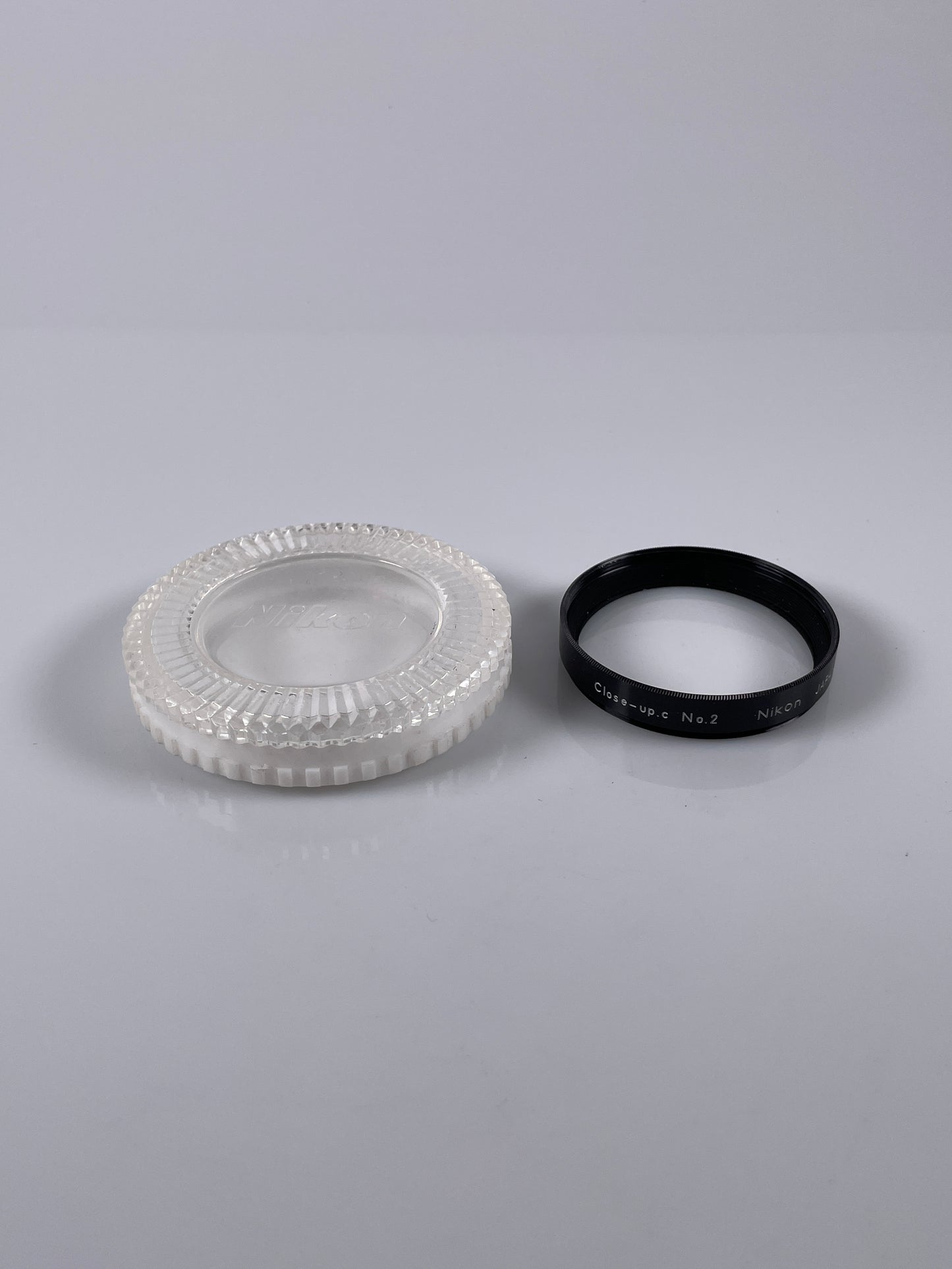 Nikon Close-up Attachment Lens No. 2T 52mm screw-in