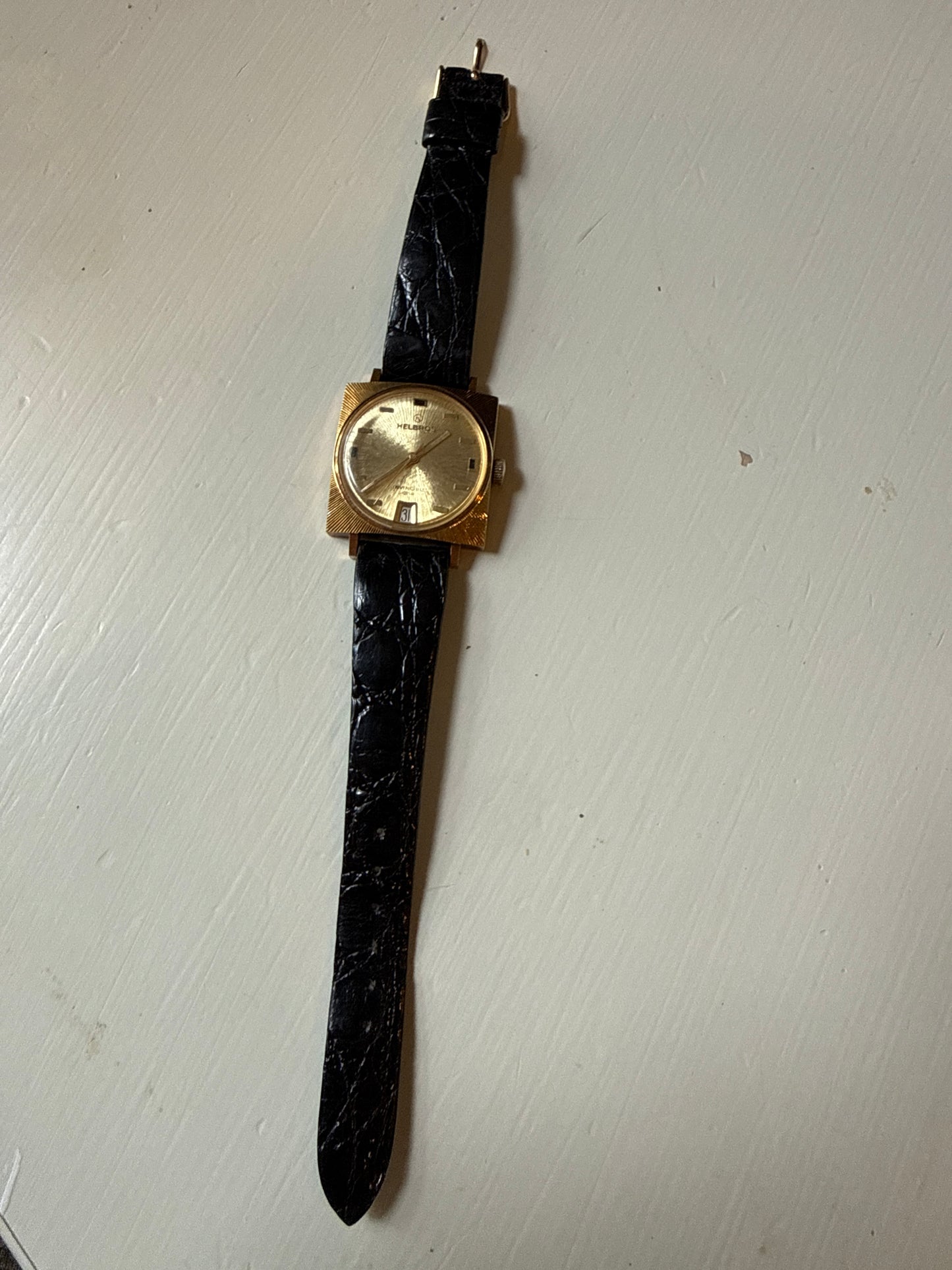 Vintage Helbros Invincible Date 17 Jewel Gold Sunburst Dial & Case Men’s Watch