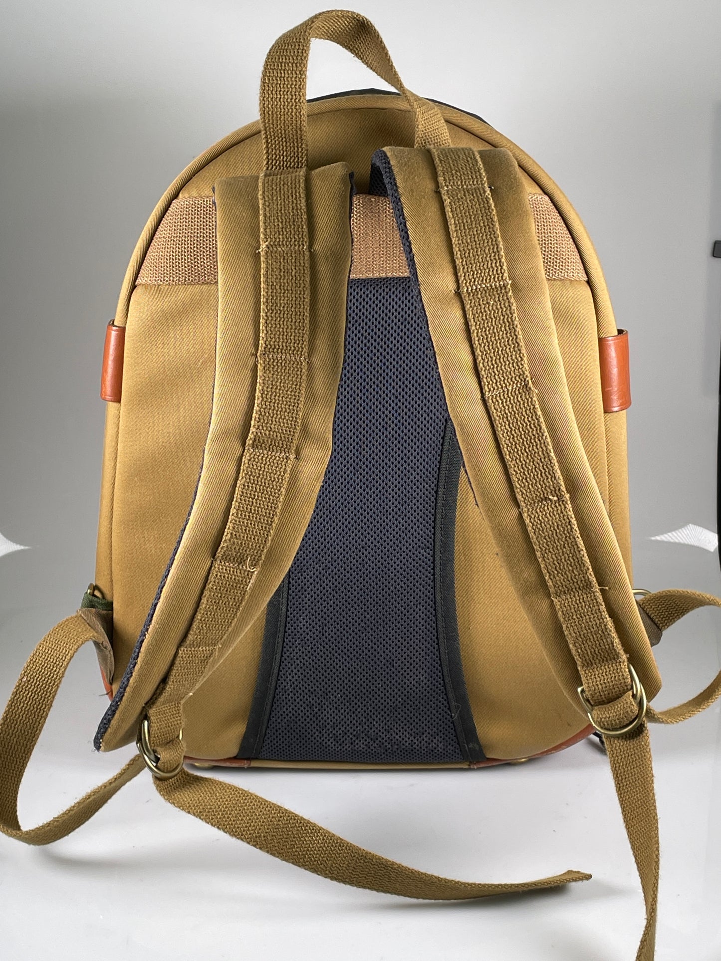 Billingham 25 Rucksack Backpack for Cameras in Khaki / Tan Trim