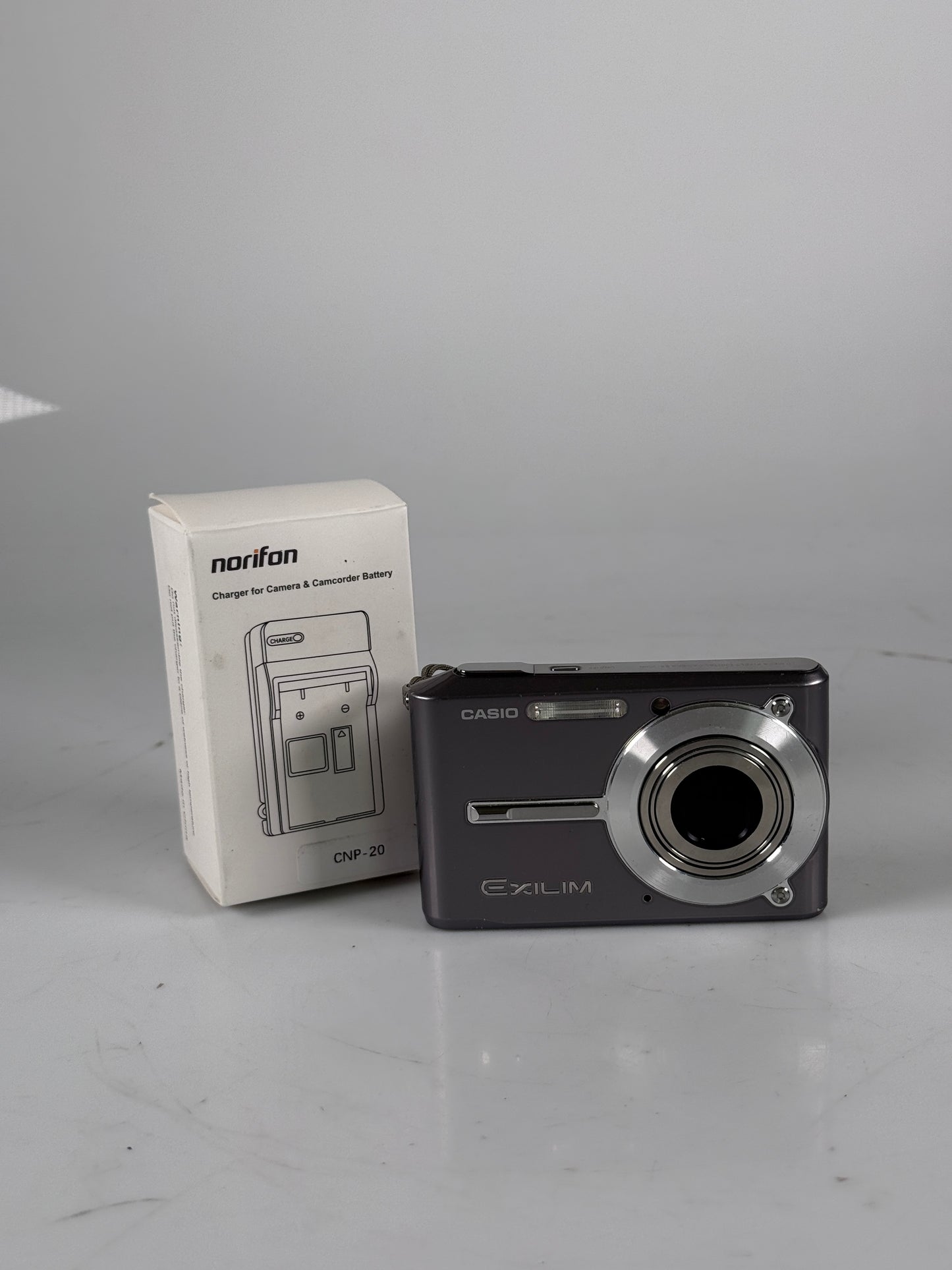 Casio Exilim EX-S500 5.0MP Compact Digital Camera Gray