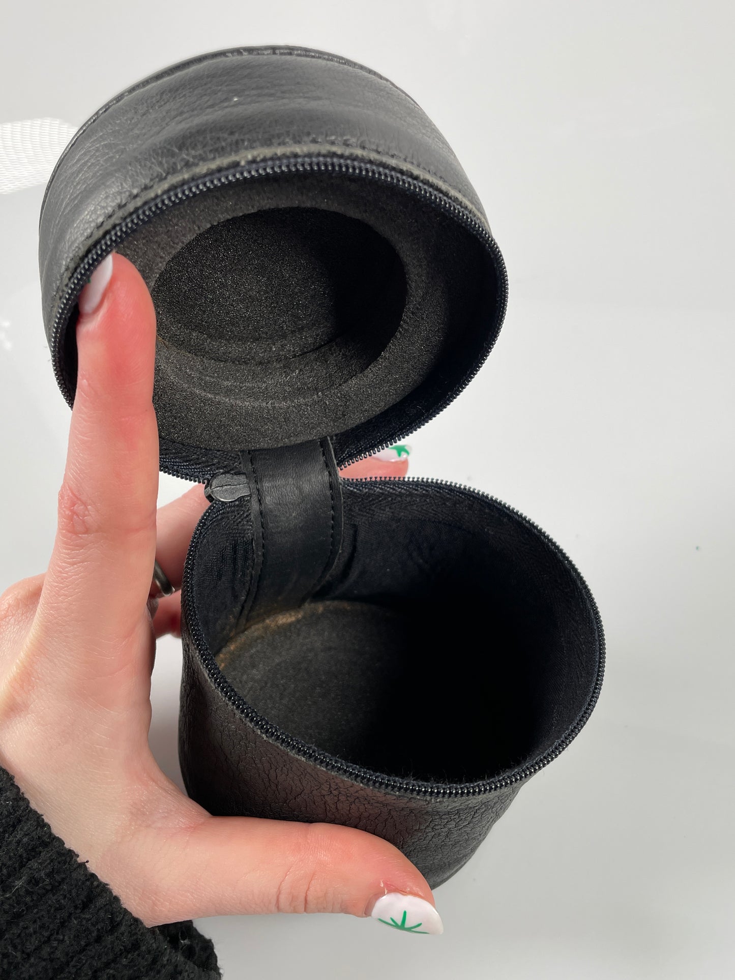 Leica E. Leitz Black Leather Lens Case for R lens