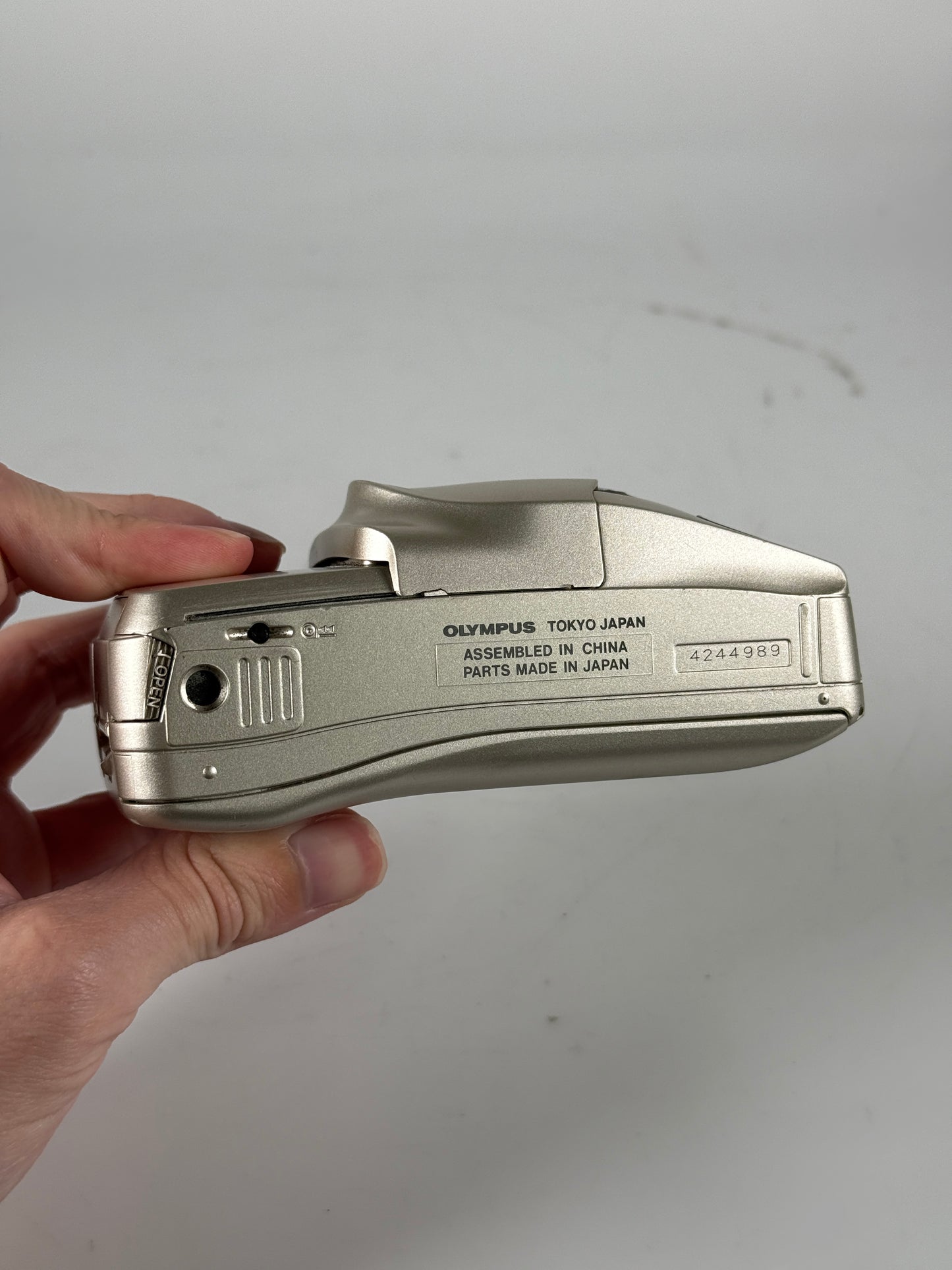 Olympus Stylus Epic Zoom 115 35mm Point & Shoot Film Camera