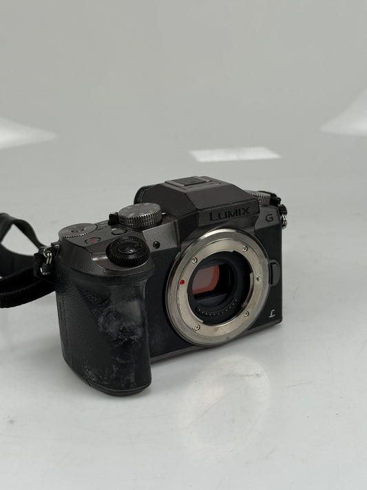 Panasonic Lumix DMC-G7 16MP Mirrorless MFT Digital Camera Body
