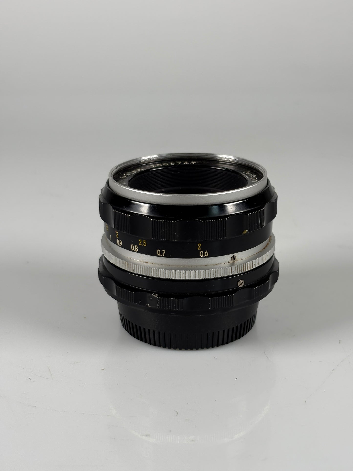 Nikon Nikkor-H Non AI 50mm f2 H Lens with hood