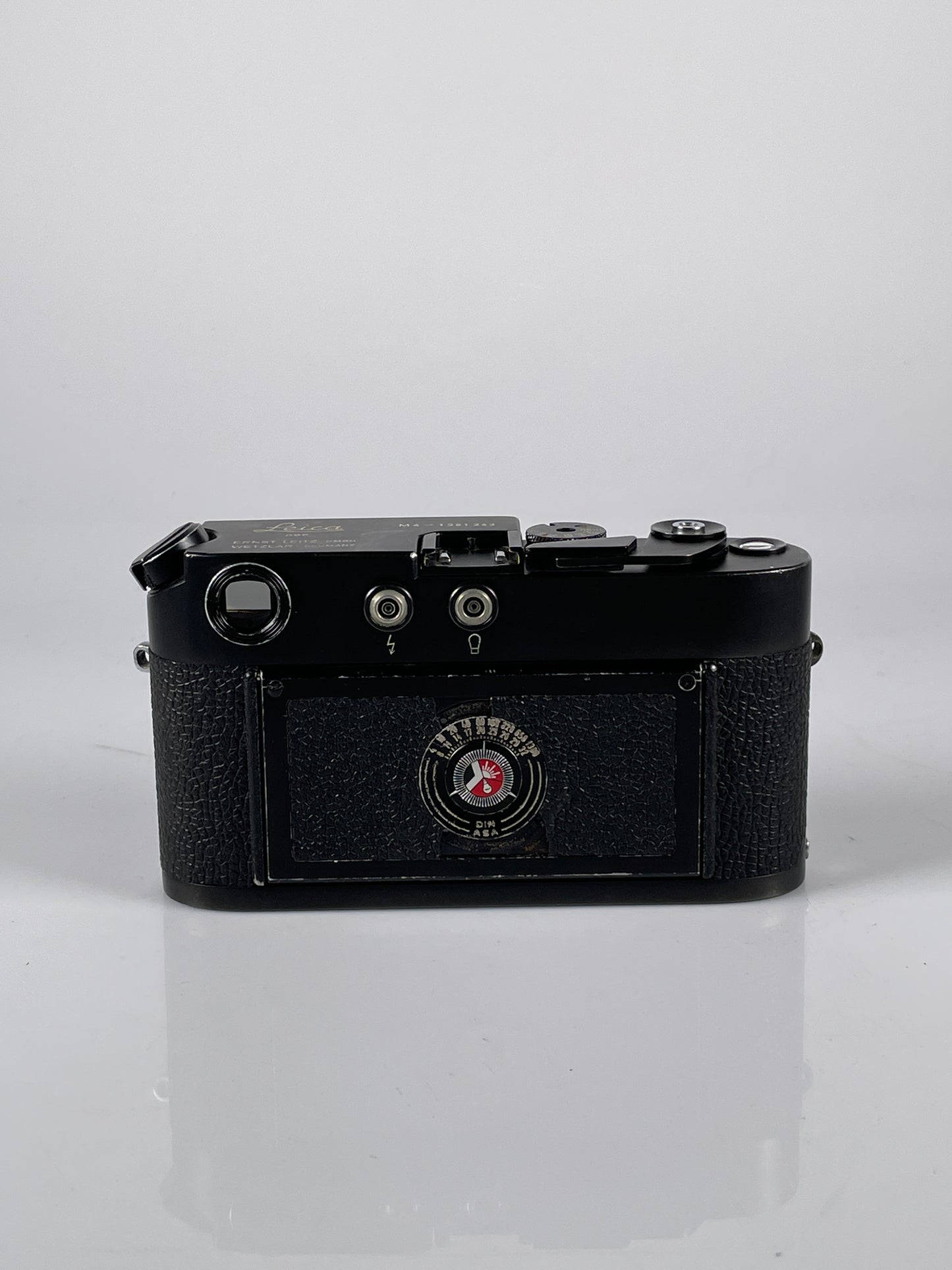 Leica M4 Black Chrome 35mm rangefinder film camera body