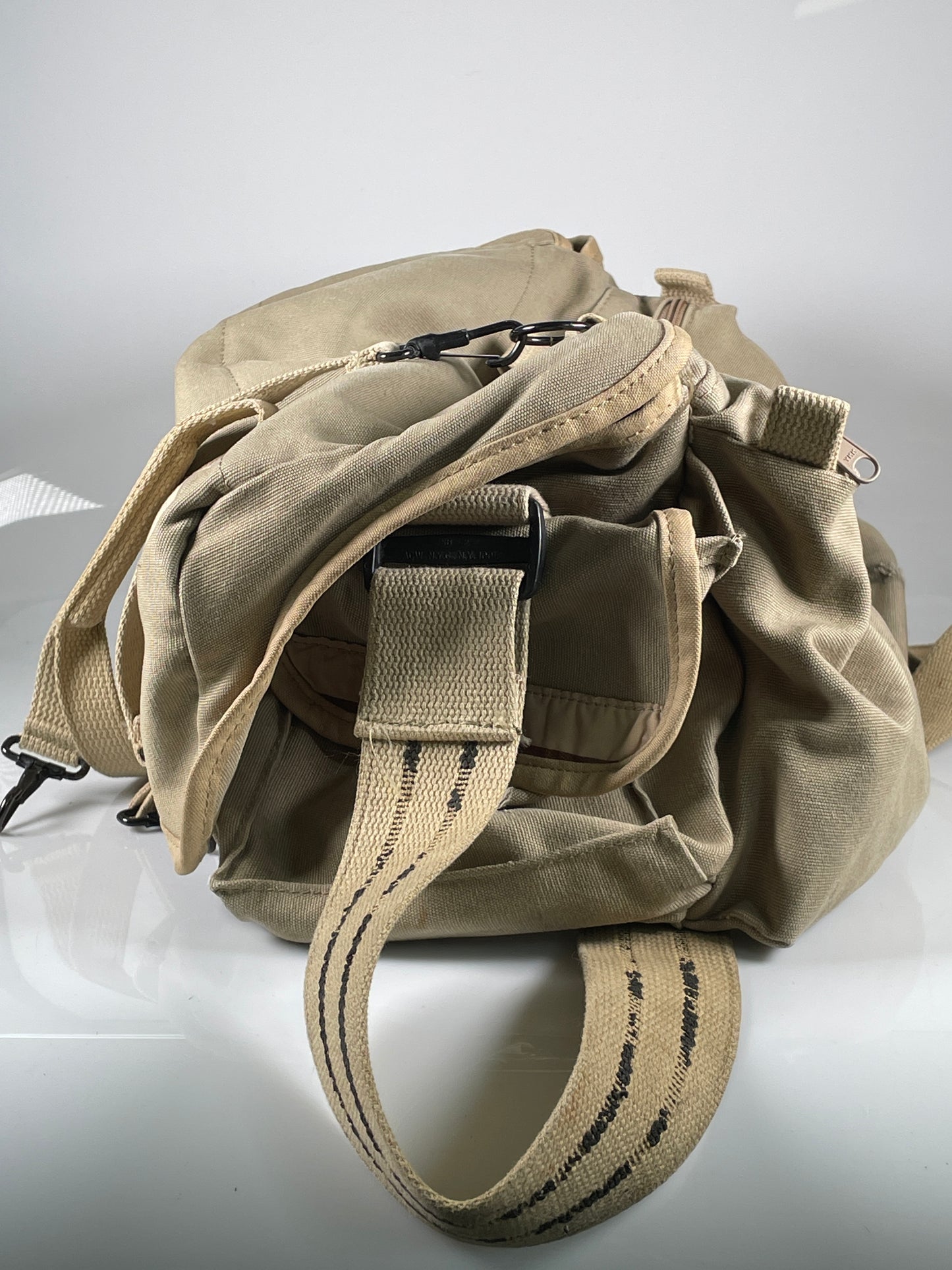 DOMKE ORIGINAL CAMERA SHOULDER BAG IN TAN, NICE & CLEAN