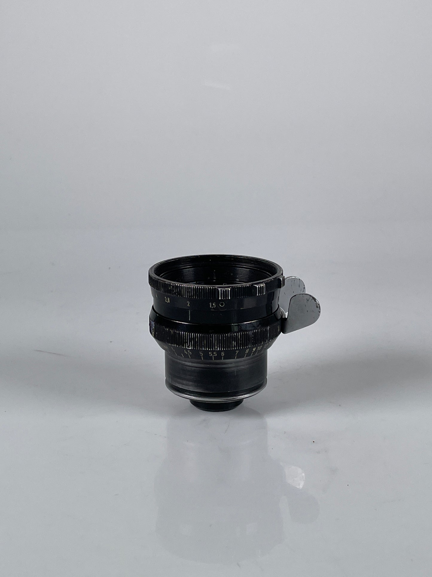 Carl Zeiss Sonnar 50mm F1.5 for Arri standard cine lens for 16mm