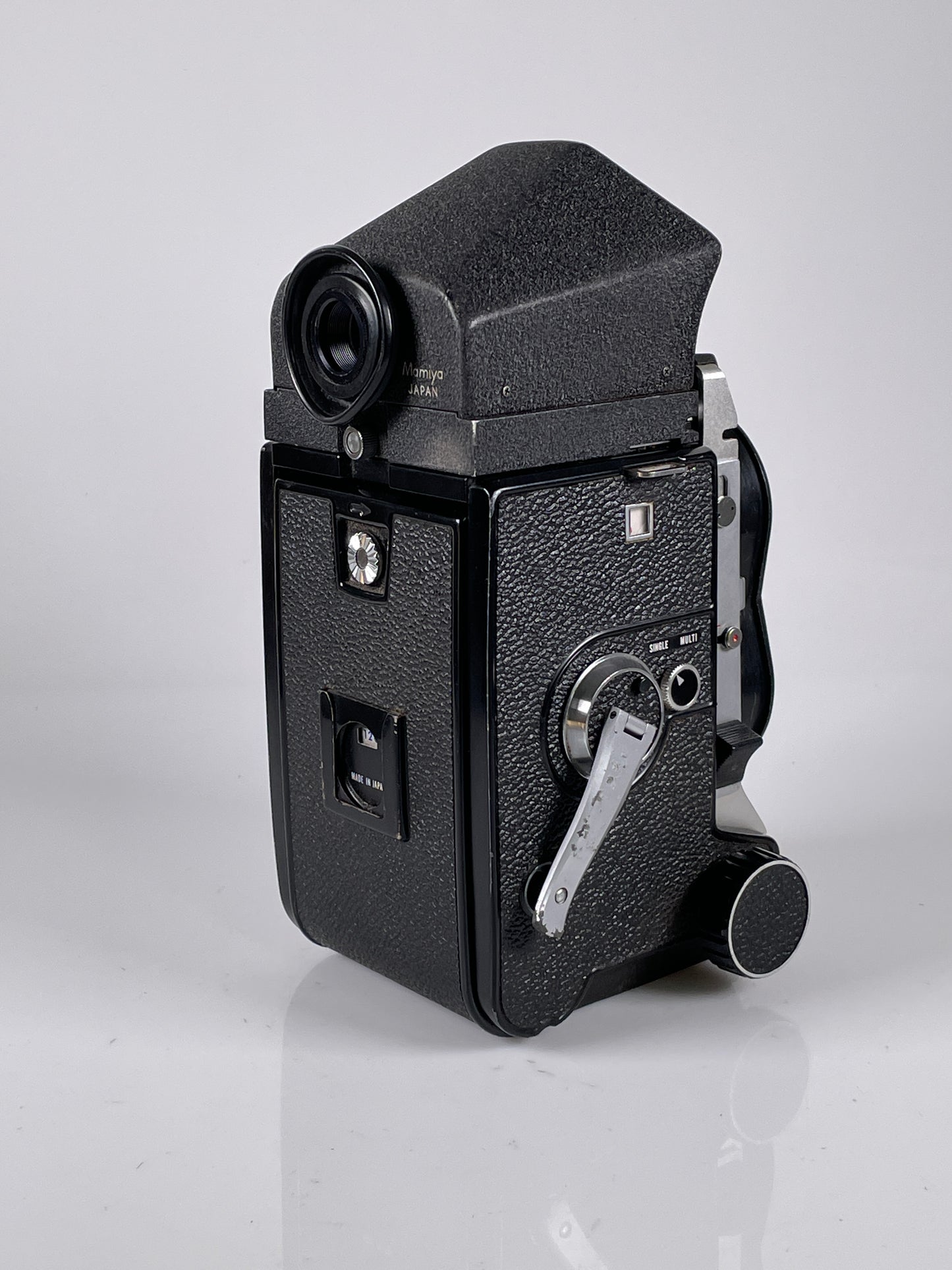 Mamiya C330 Pro F TLR medium format Film camera with CDS prism