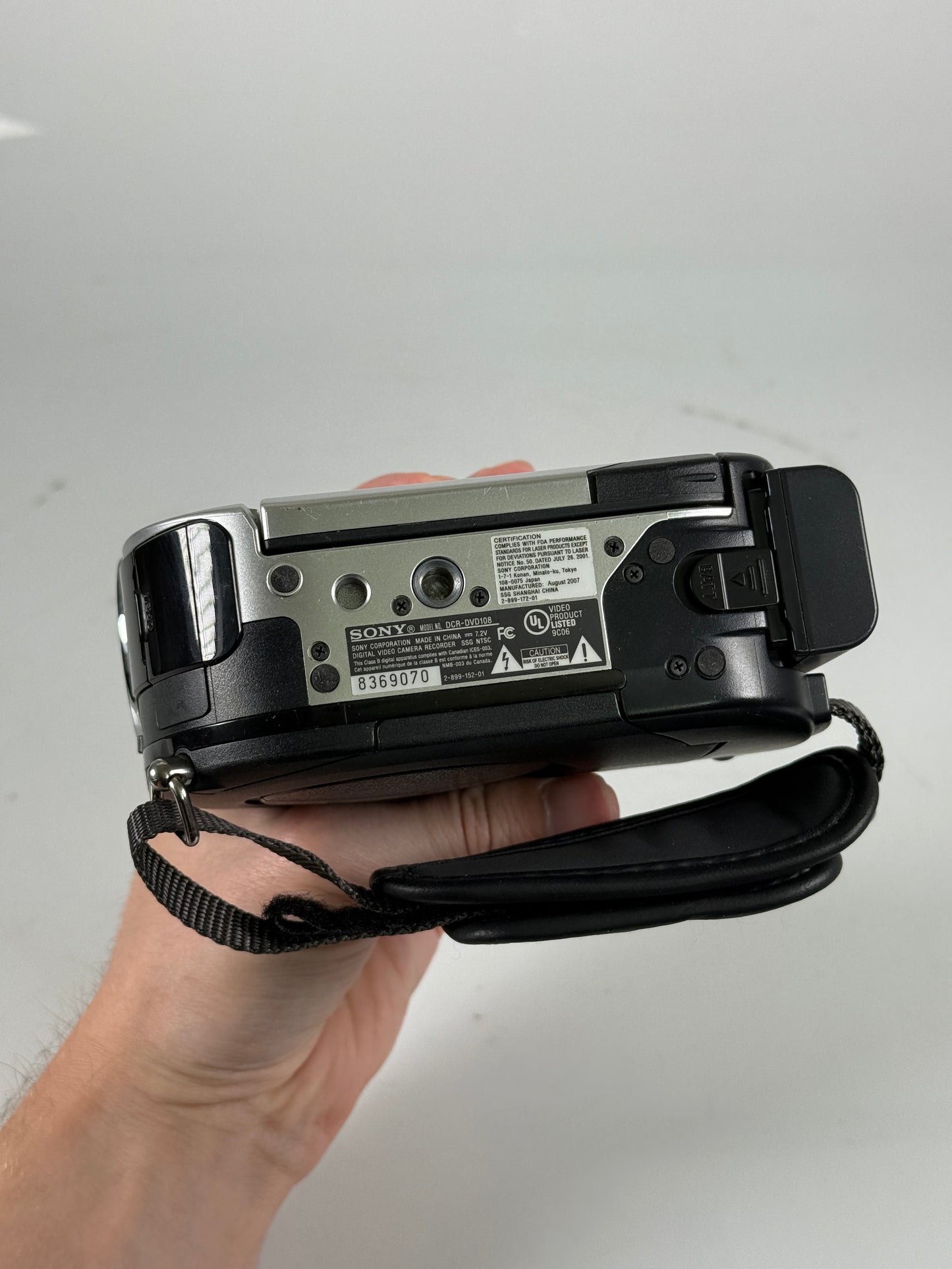 SONY Handycam DCR-DVD108 Video Recorder Camcorder