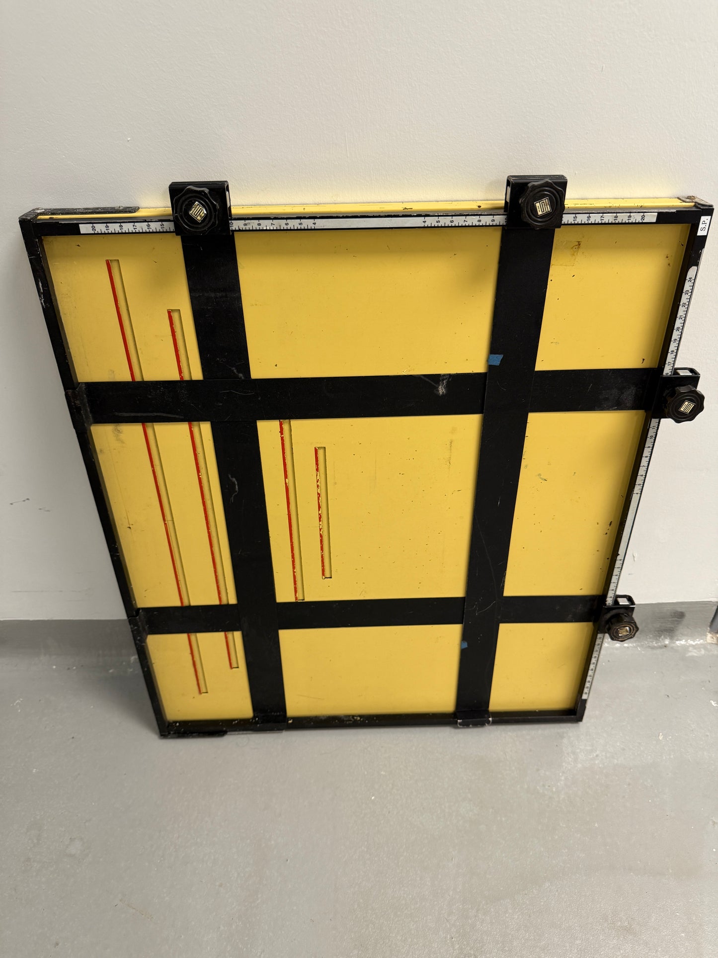 20x24 Saunders Master 4 Blade Professional Photo Enlarging Easel