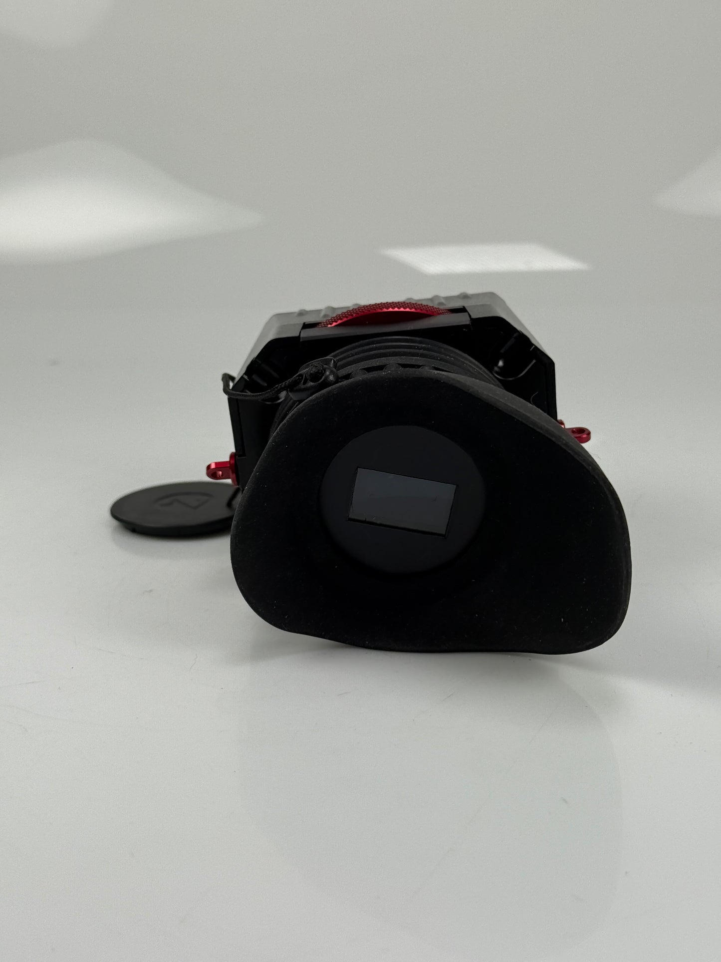 Zacuto USA Z-Finder Pro 2.5X (3.2") DSLR Optical Viewfinder with frame