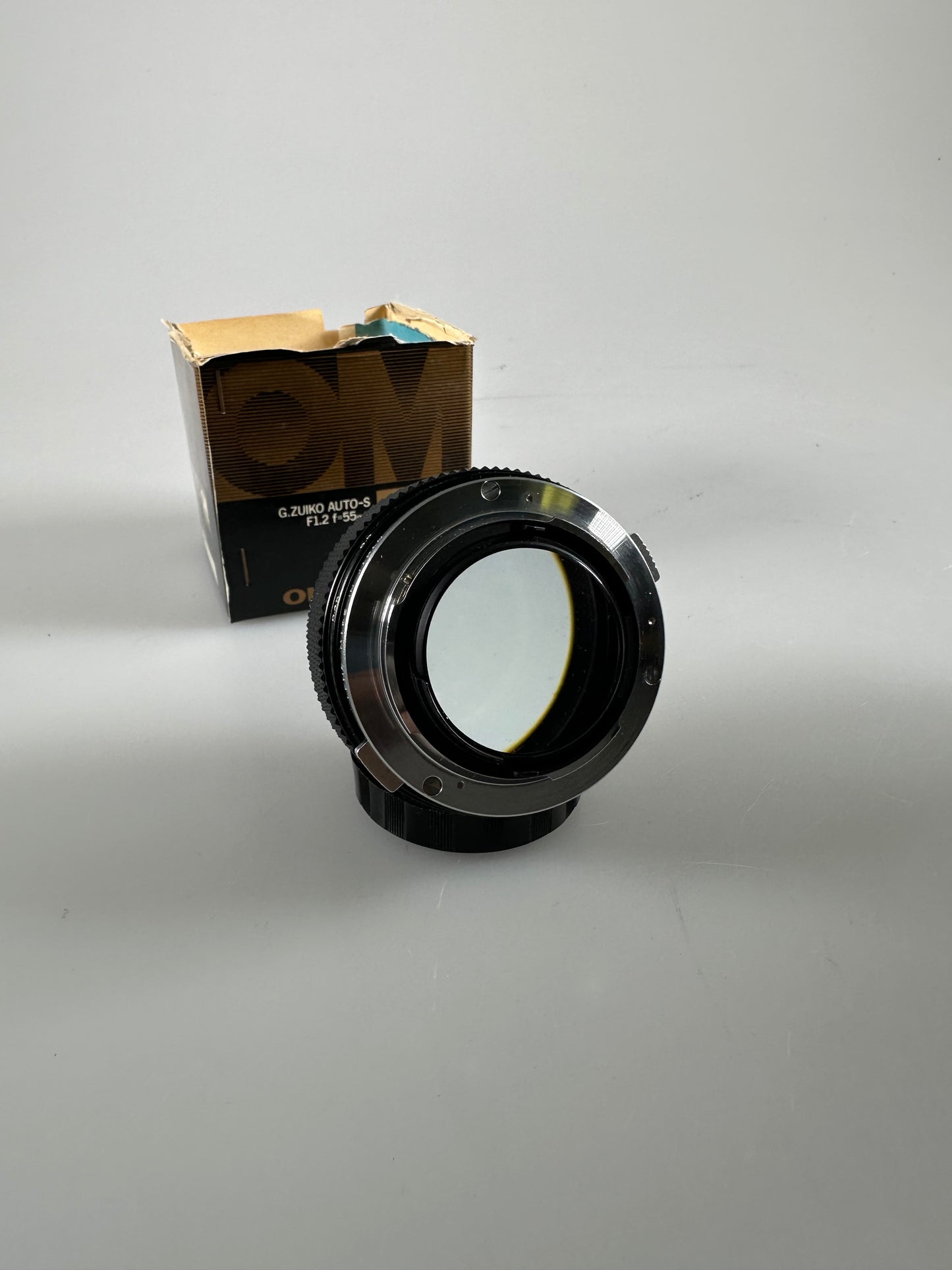 OLYMPUS OM-System G.Zuiko Auto-S 55mm F1.2 MF Lens