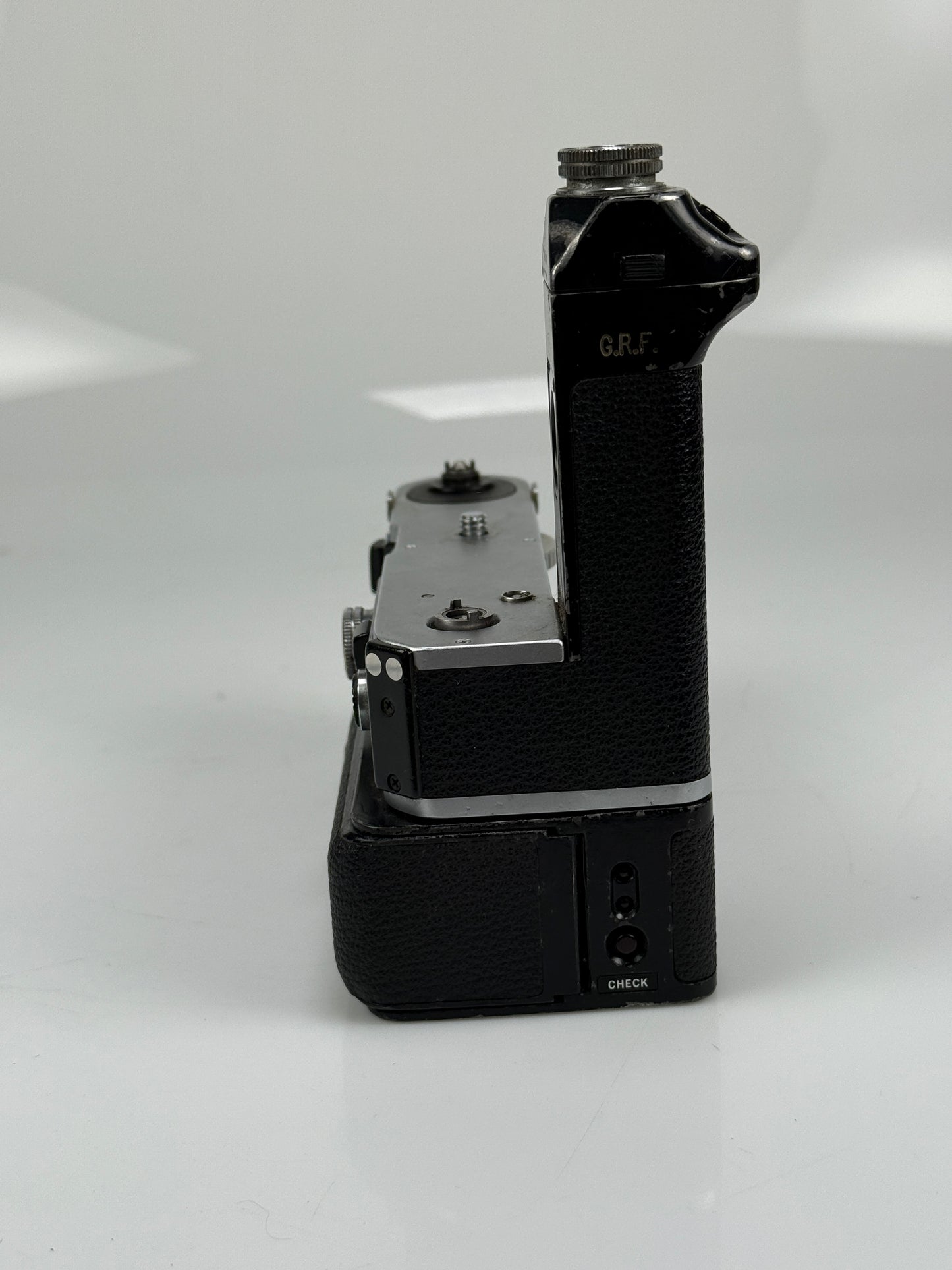 Nikon MD-2 Motor Drive + MB-1 Battery Pack for F2