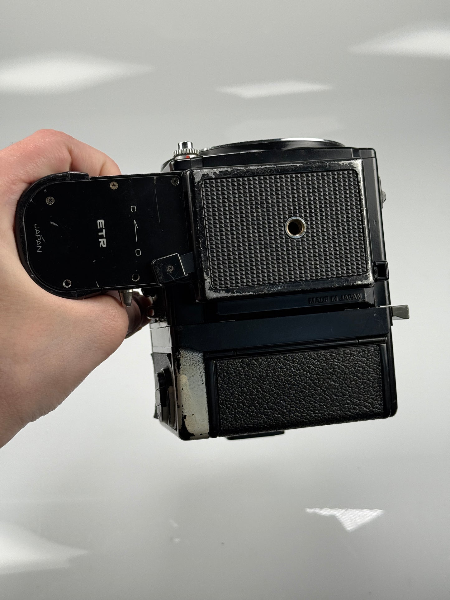 Zenza Bronica ETRS Medium Format Film Camera, prism Finder grip