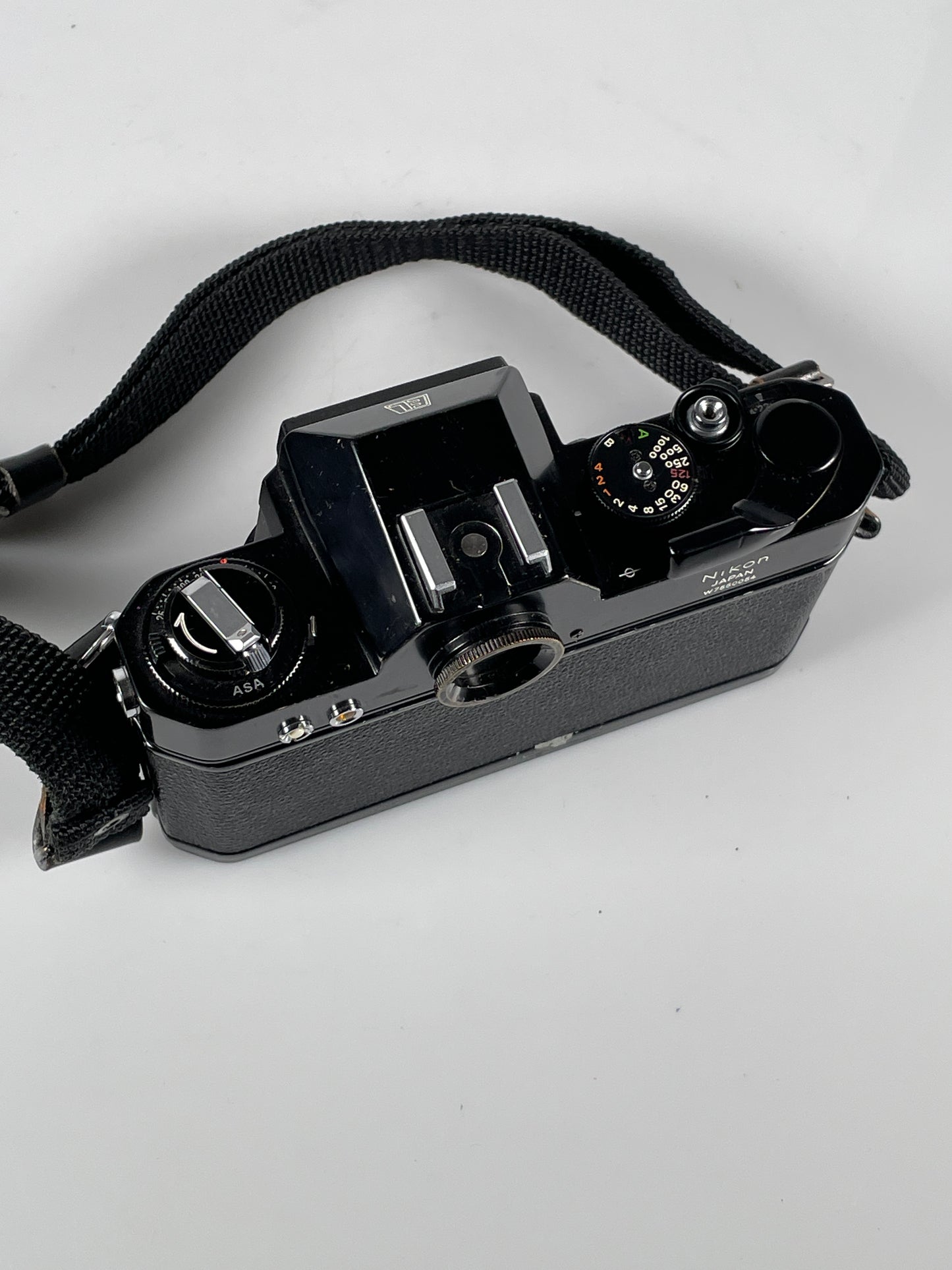 Nikon Nikkormat Nikomat EL 35mm SLR Film Camera Body black