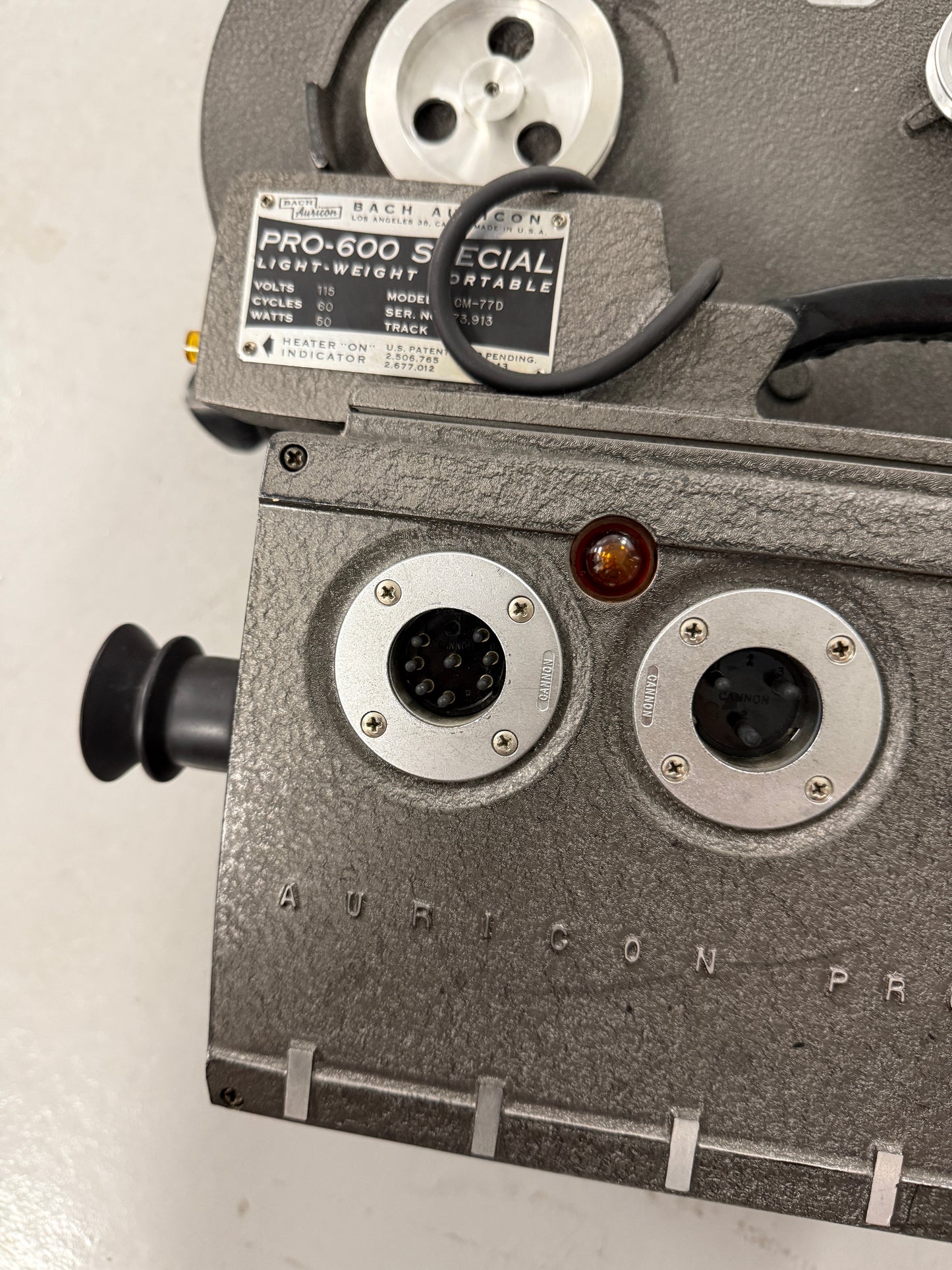 BACH Auricon Pro-600 16mm Cinema Sound Camera w/ angenieux 12-120mm lens