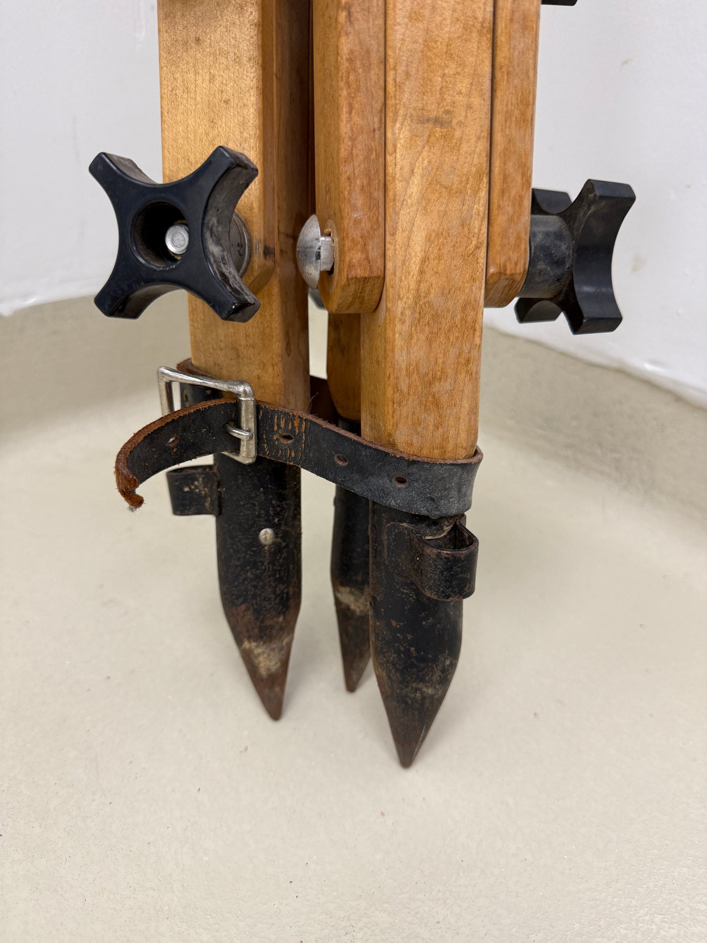 Zone VI Vintage Heavy Duty Wooden Tripod for large format camera