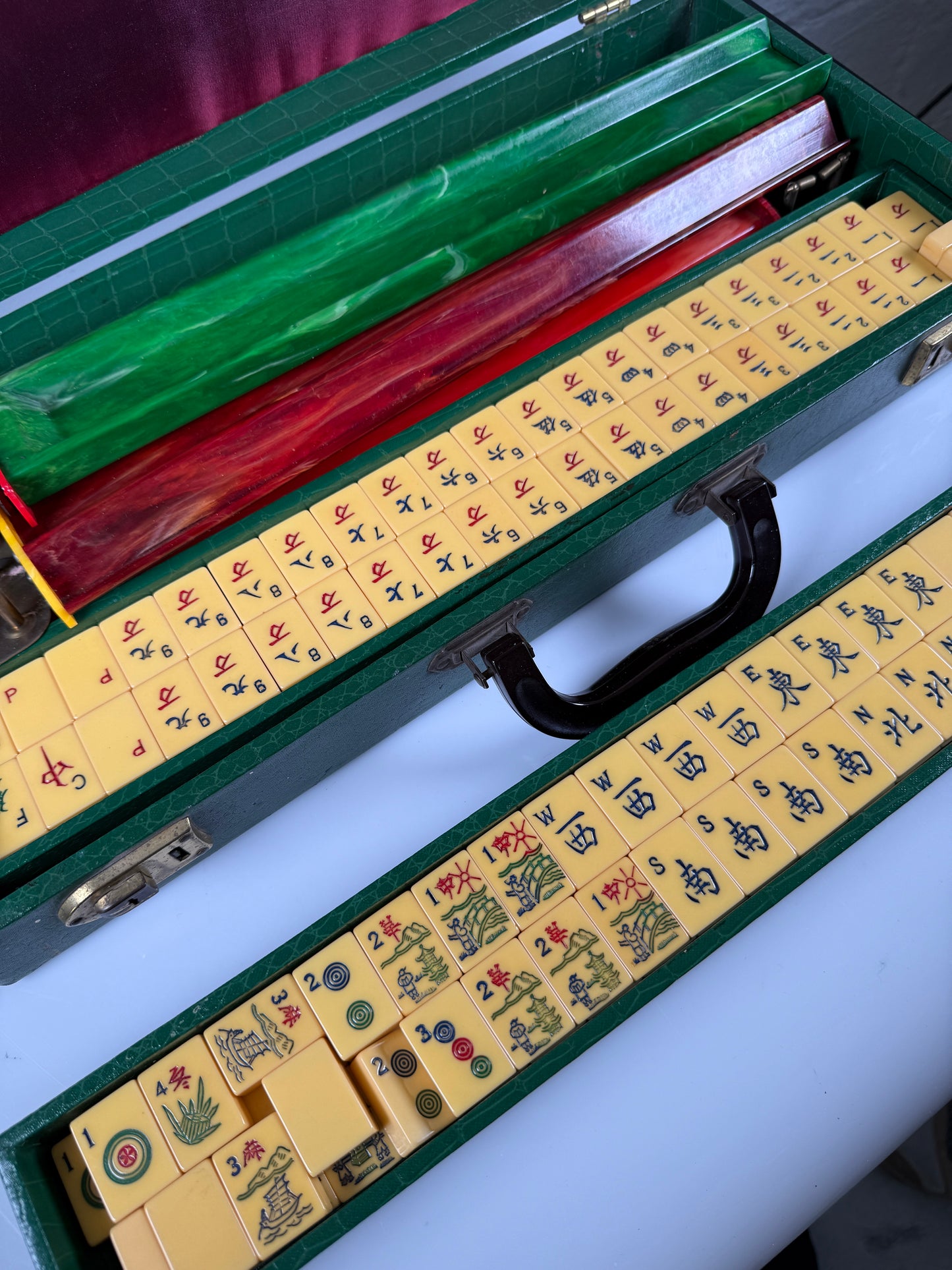 RARE Vintage Mahjong Mah Jong Jongg Catalin Bakelite Set with case
