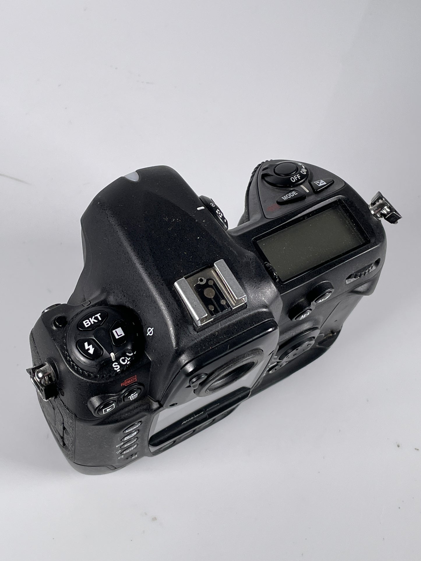 Nikon D2X 12.4MP Digital SLR Camera Body