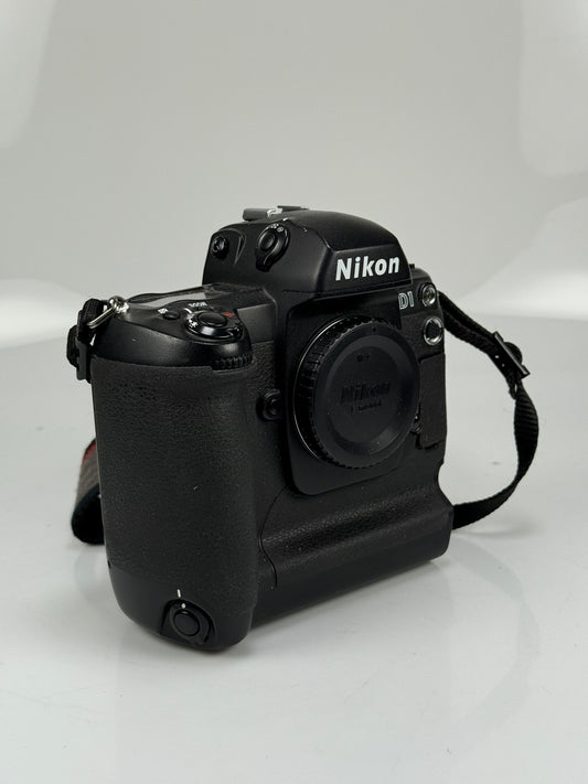 Nikon D1 Digital SLR Camera Body