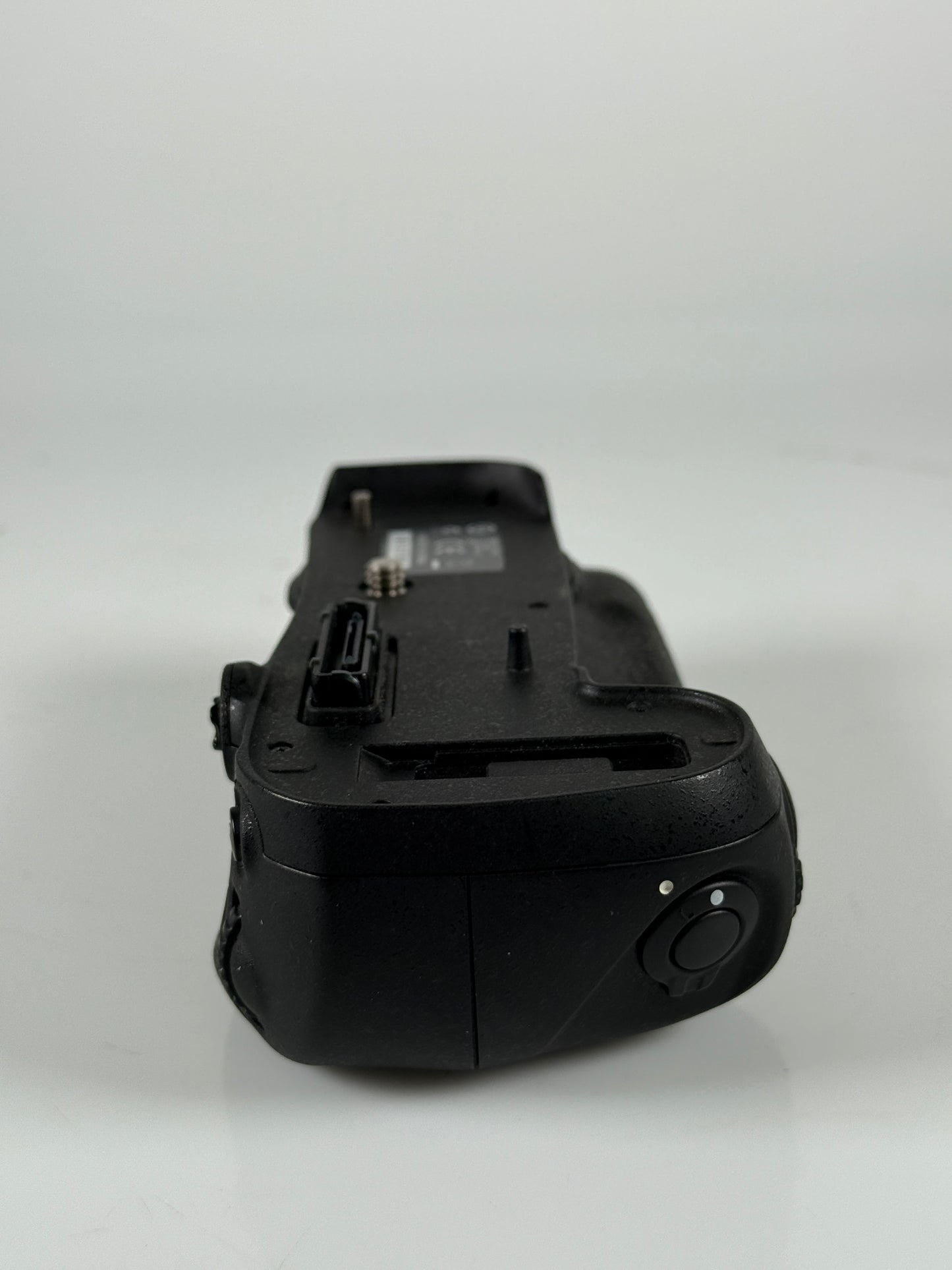 Genuine OEM Nikon MB-D12 Battery Grip for D800/D800E/D810/D810A