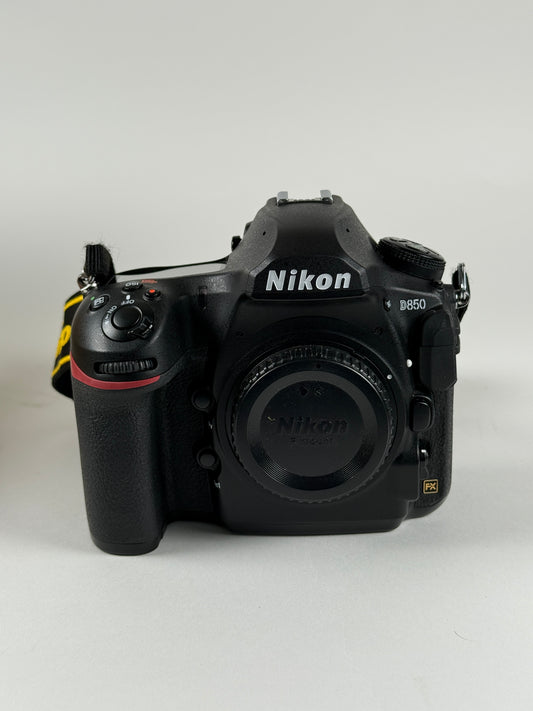 Nikon D850 Full Frame Digital camera body