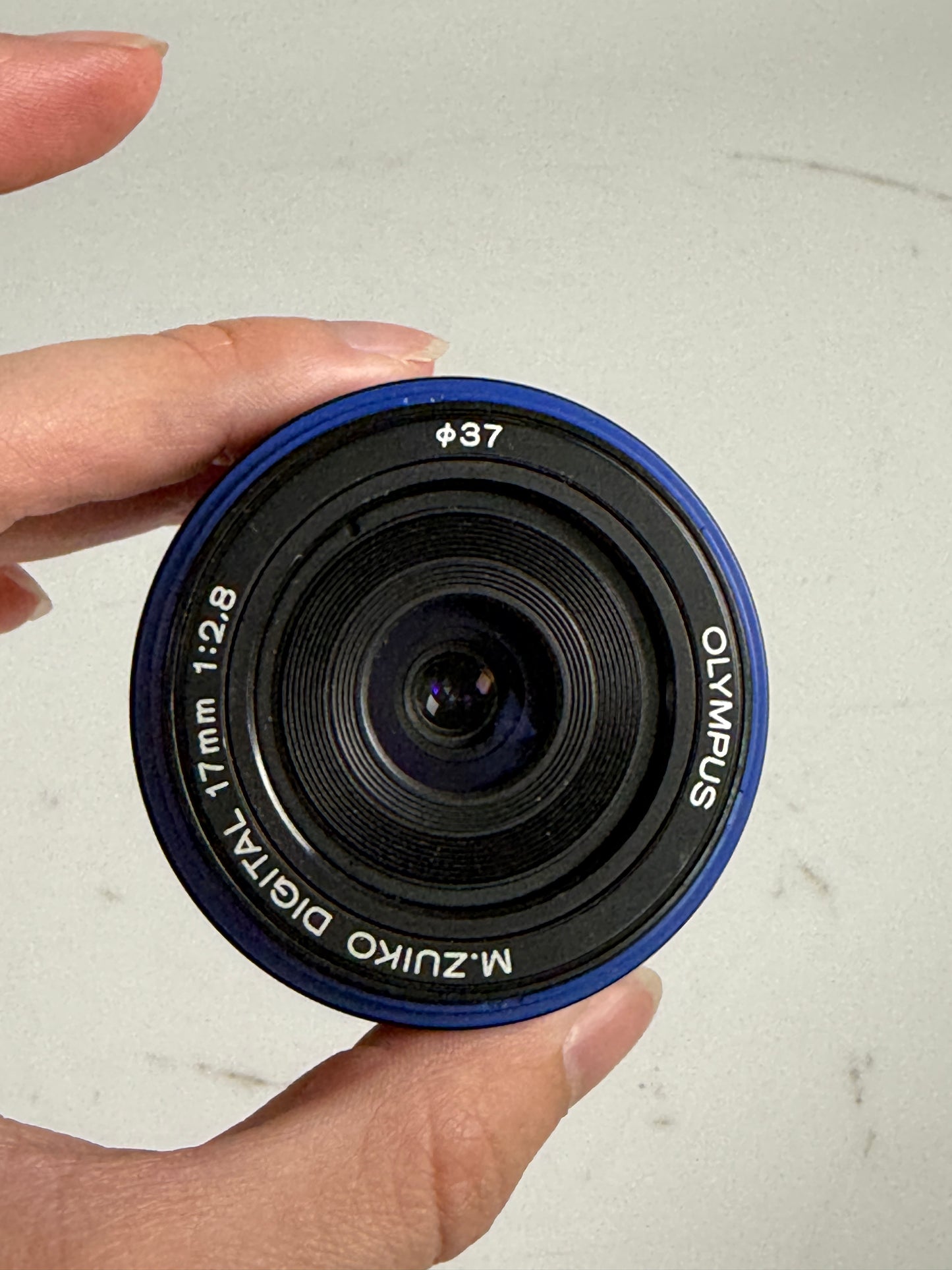 Olympus M.Zuiko Digital 17mm f2.8 Pancake Lens M4/3 black