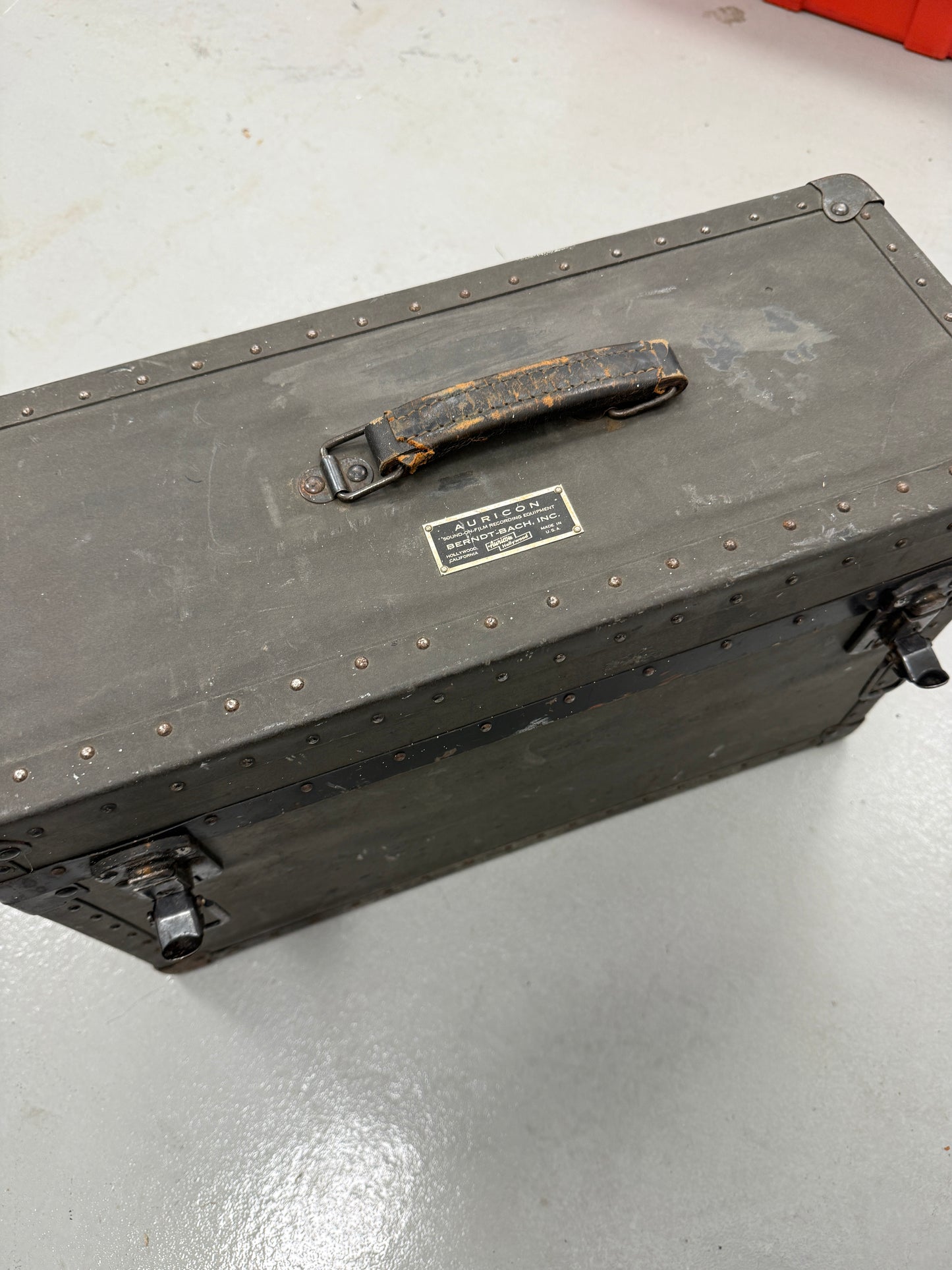 Bach Auricon Hollywood Berndt-Bach 16mm Film Cassette Magazine set of 3 with case