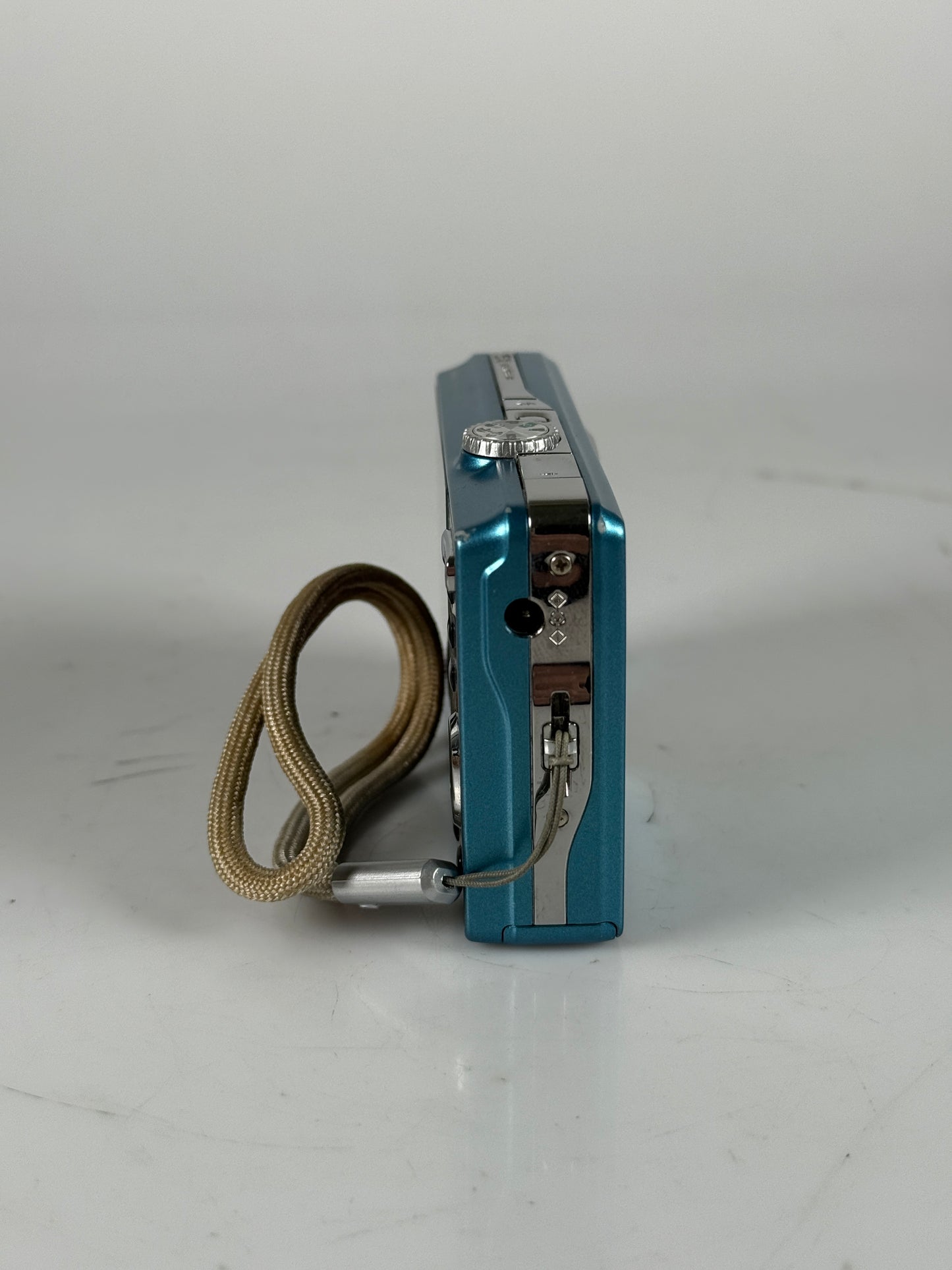 Kodak EasyShare M380 10.2MP Compact Digital Camera Blue
