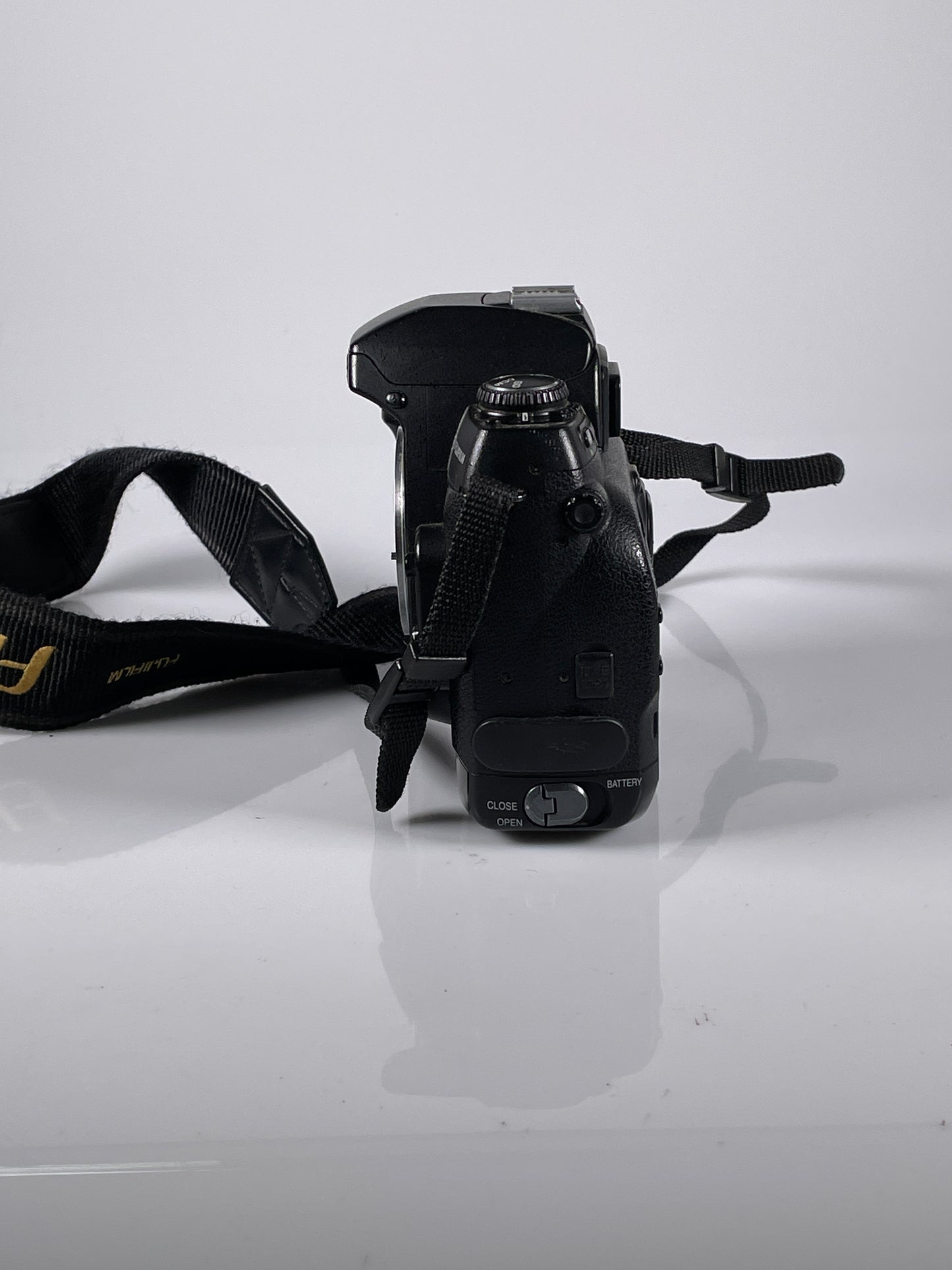 Fuji FinePix S2 Pro Digital Camera - Nikon F