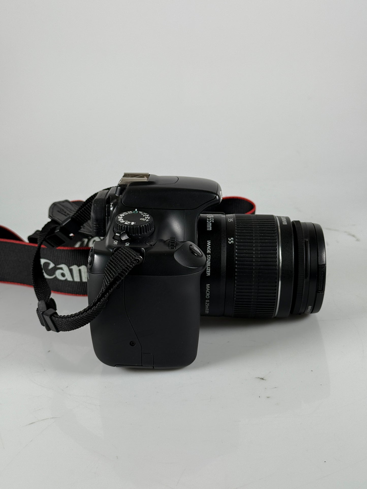 Canon EOS Rebel T3 DSLR Camera kit with 18-55mm lens