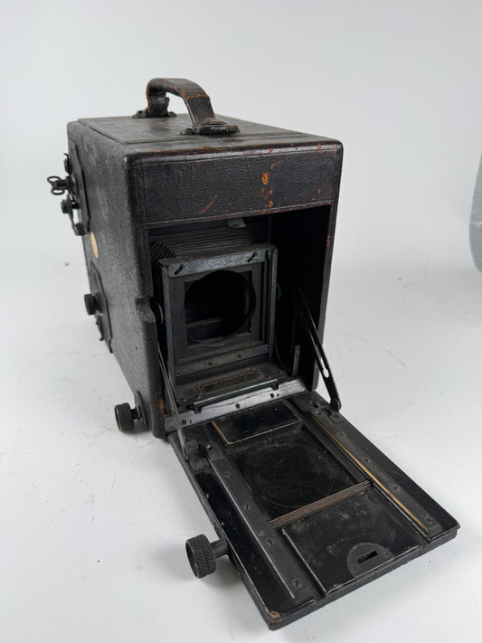 Graflex Auto Graflex 3x4 large format camera