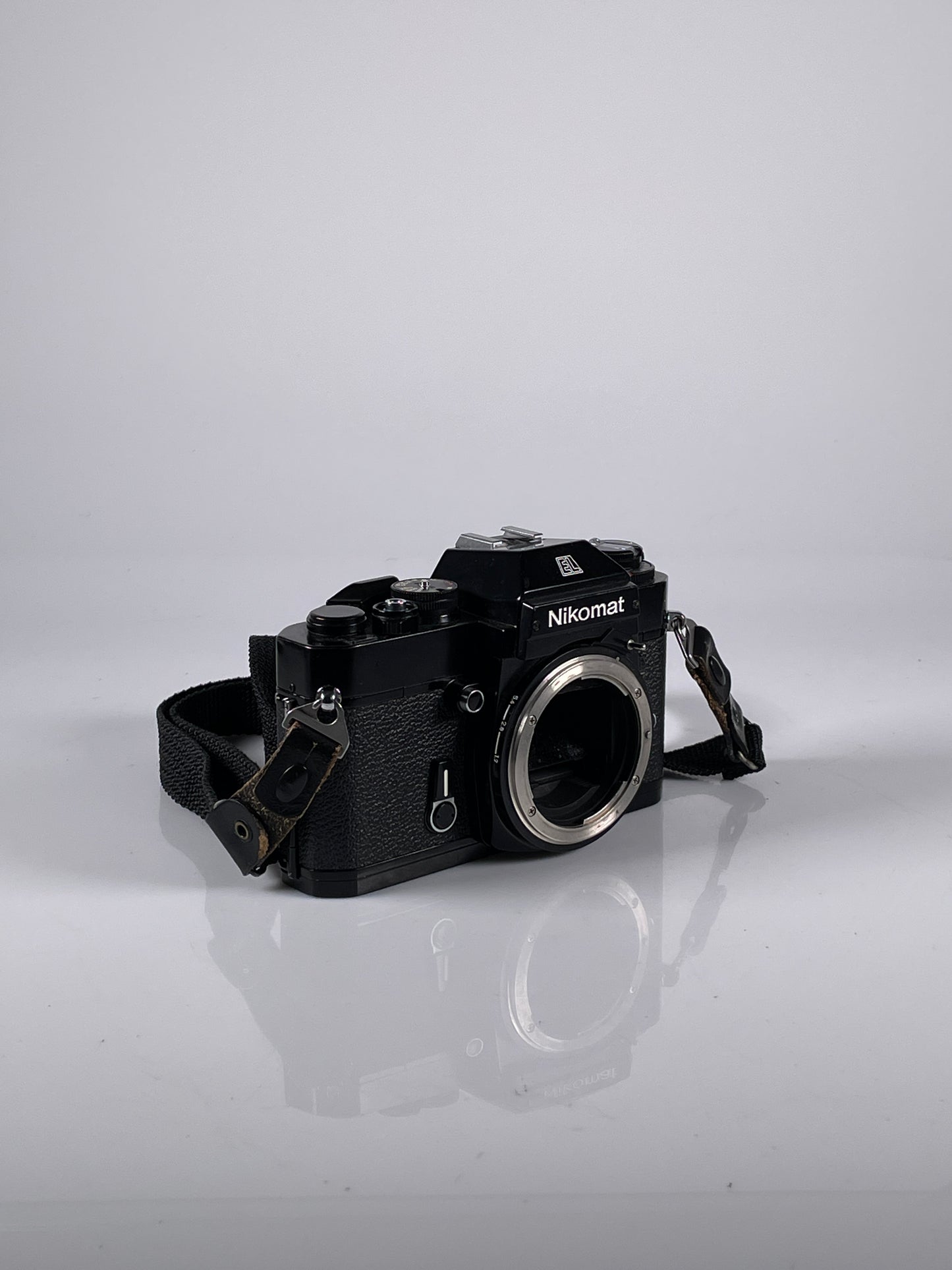 Nikon Nikkormat Nikomat EL 35mm SLR Film Camera Body black