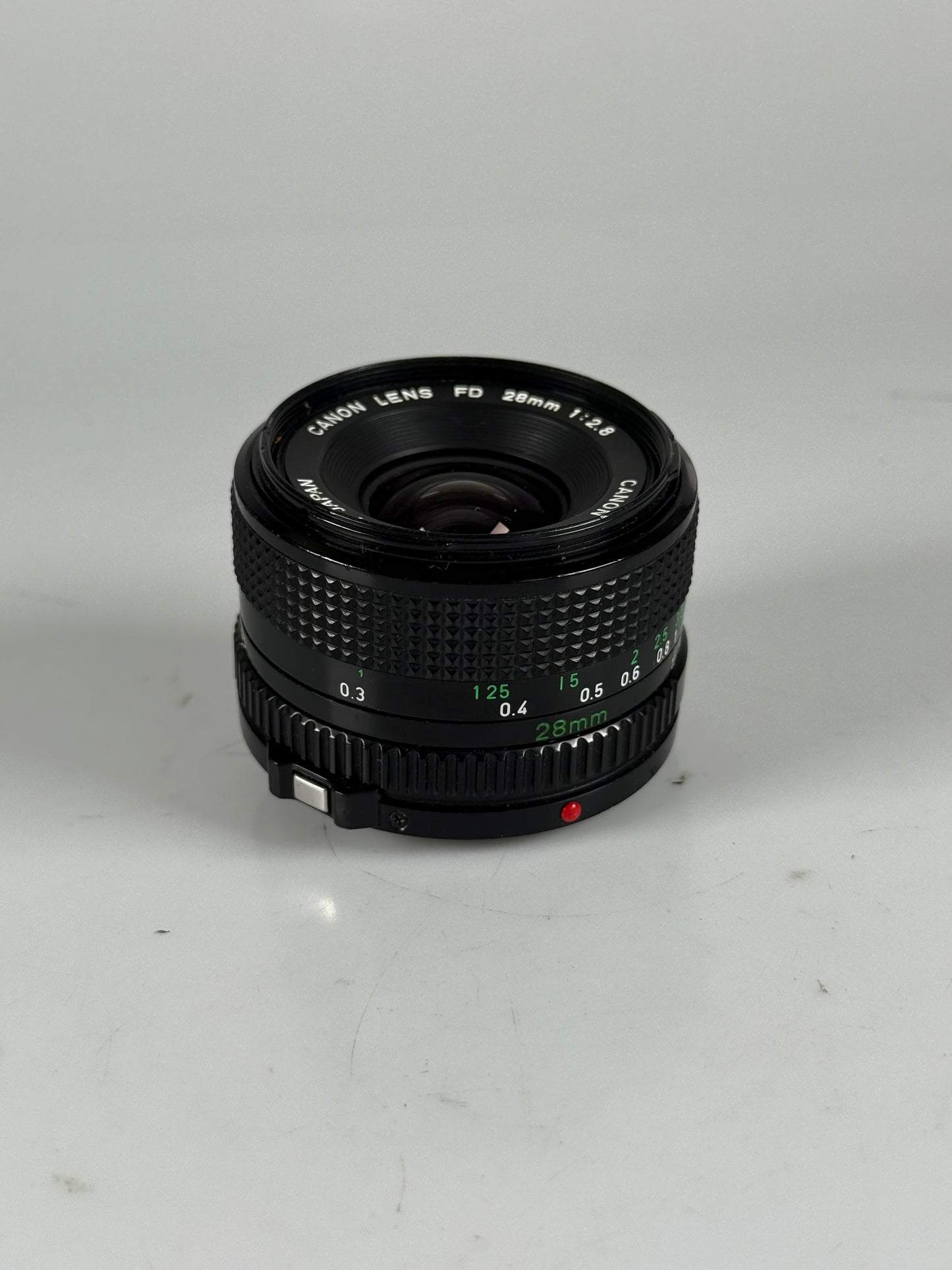 Canon FD 28mm f2.8 Lens 28/2.8 FD New