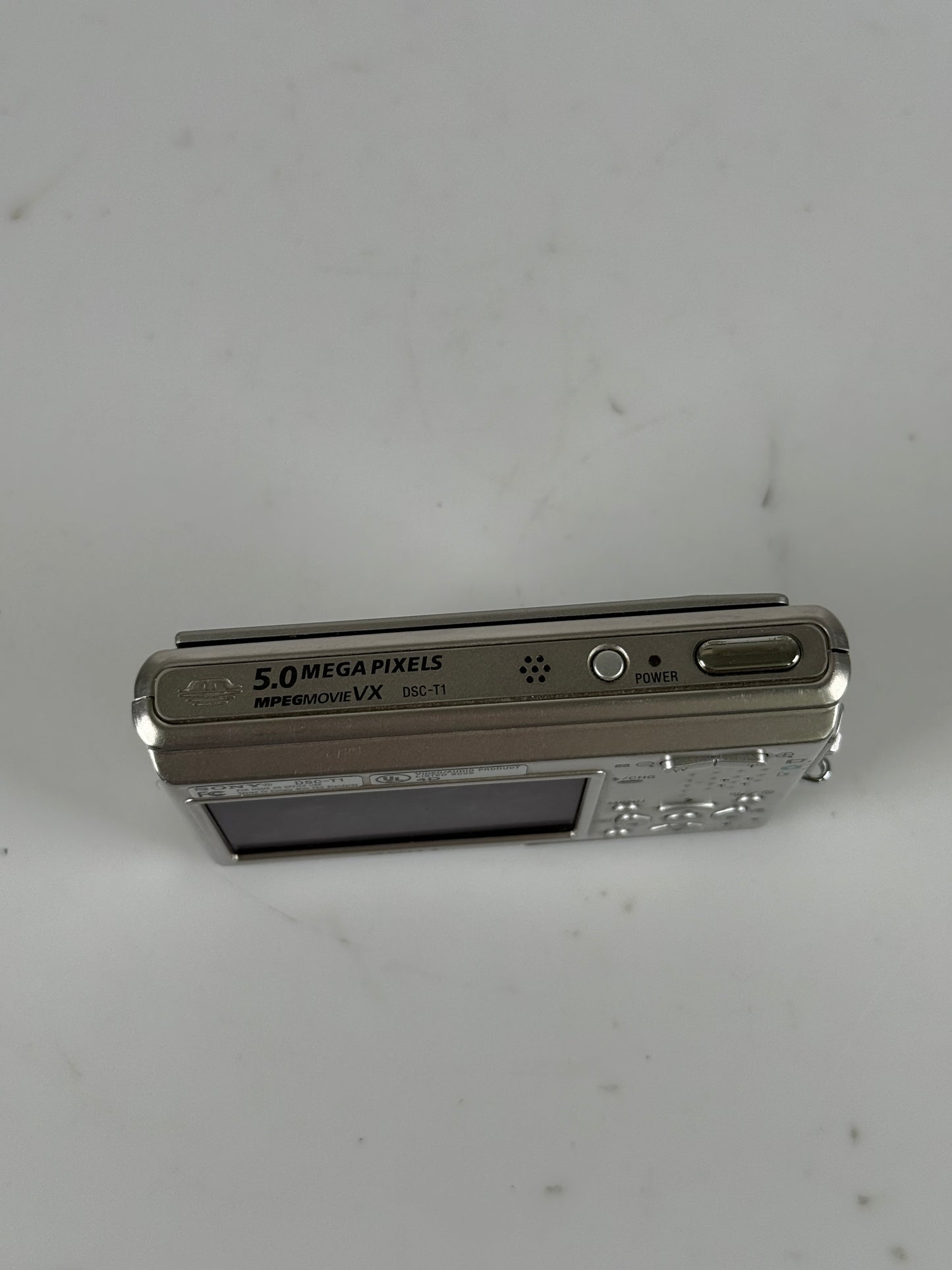 Sony Cyber-shot DSC-T1 5.0MP Digital Camera - point and shoot