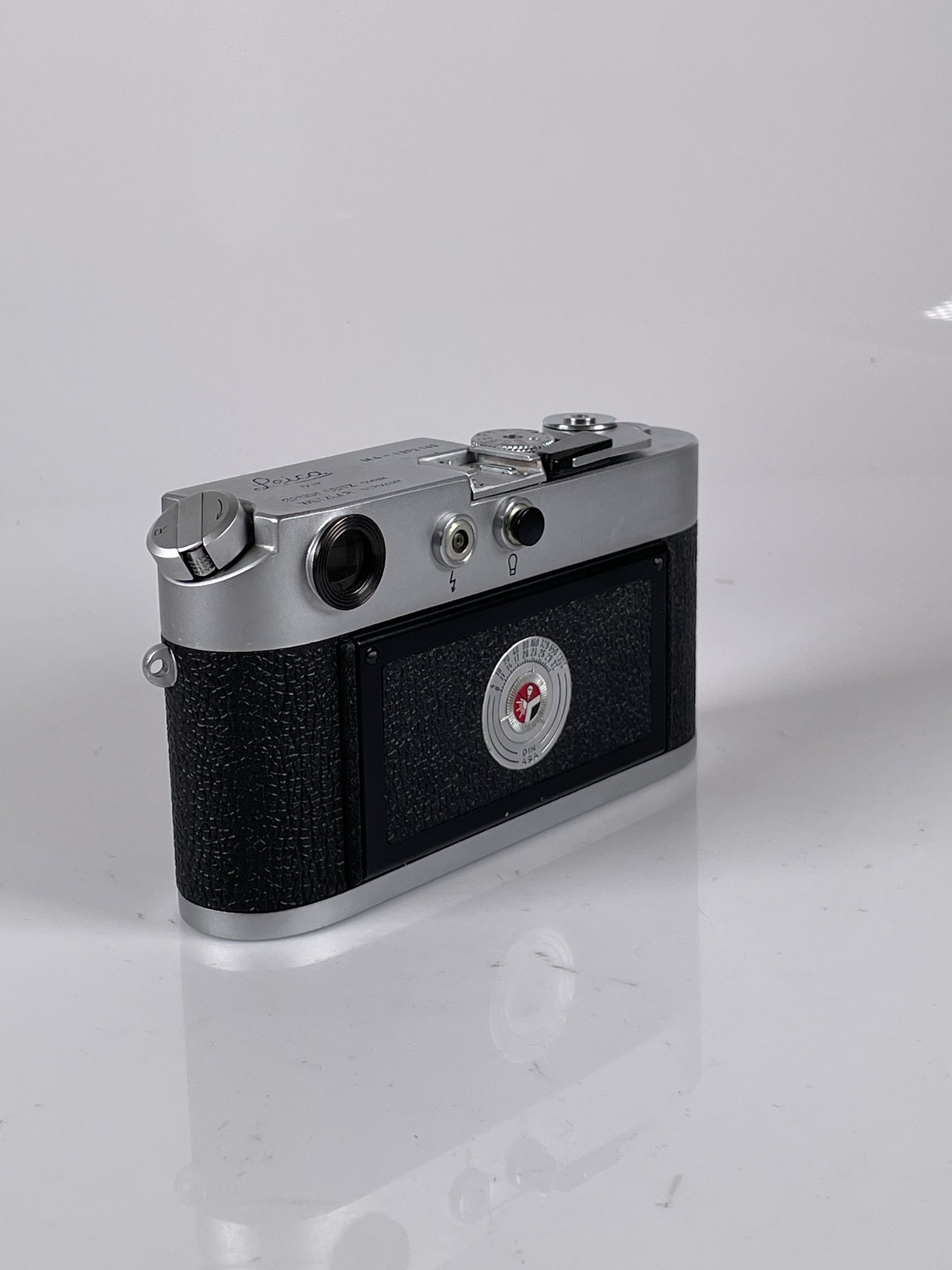 Leica M4 Chrome 35mm rangefinder film camera body