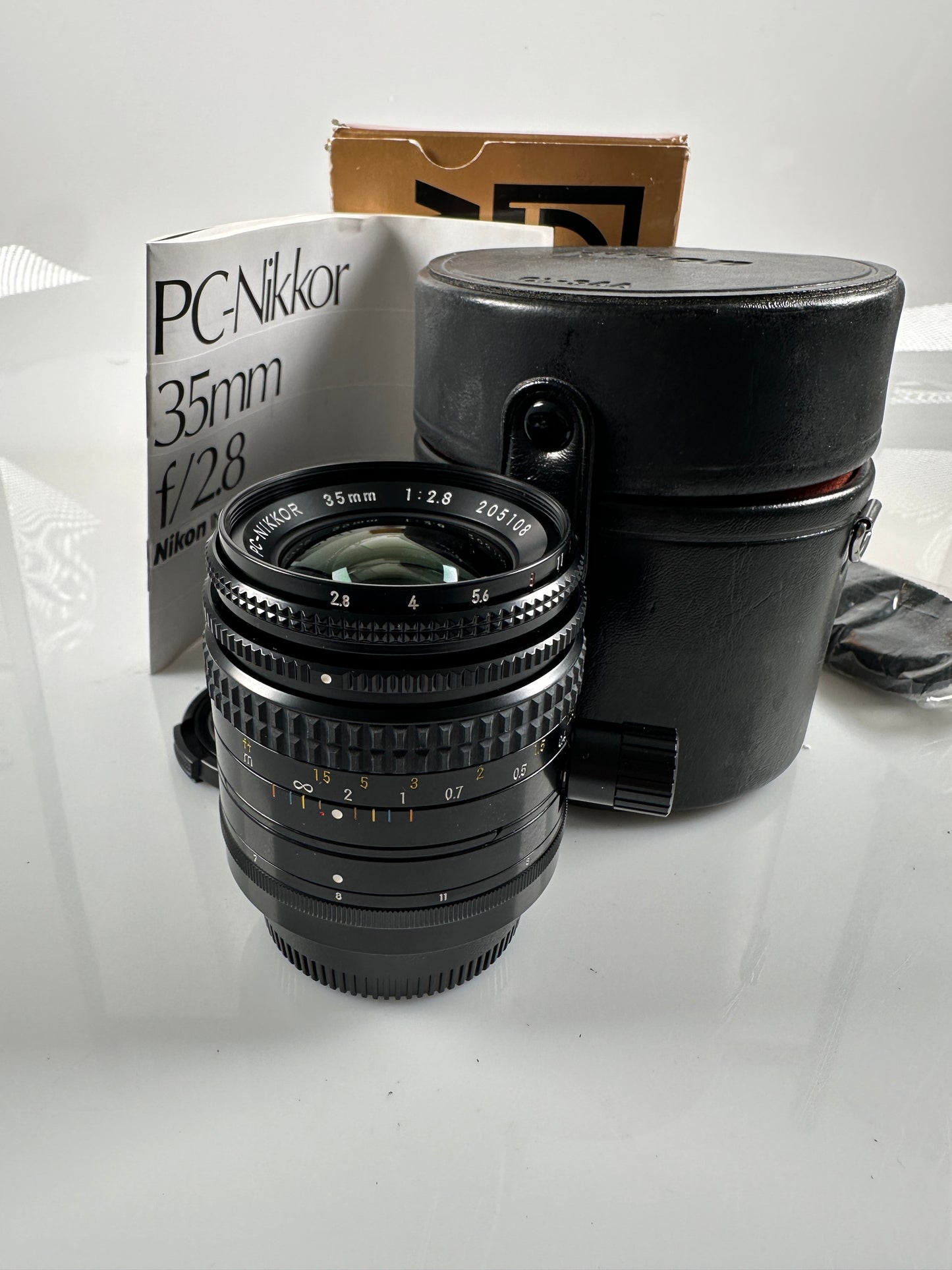Nikon 35mm f2.8 Nikkor PC Manual Focus Lens