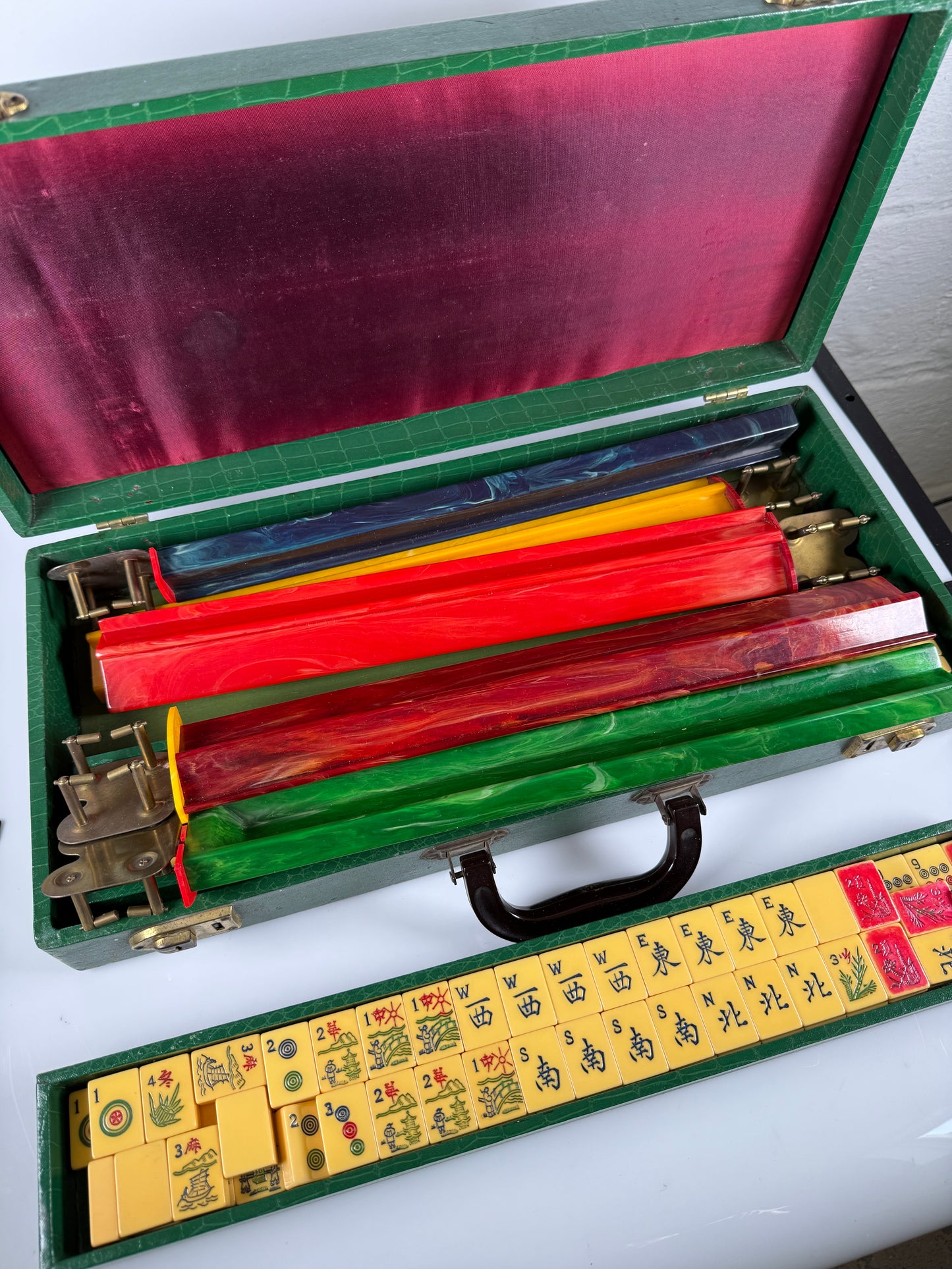 RARE Vintage Mahjong Mah Jong Jongg Catalin Bakelite Set with case