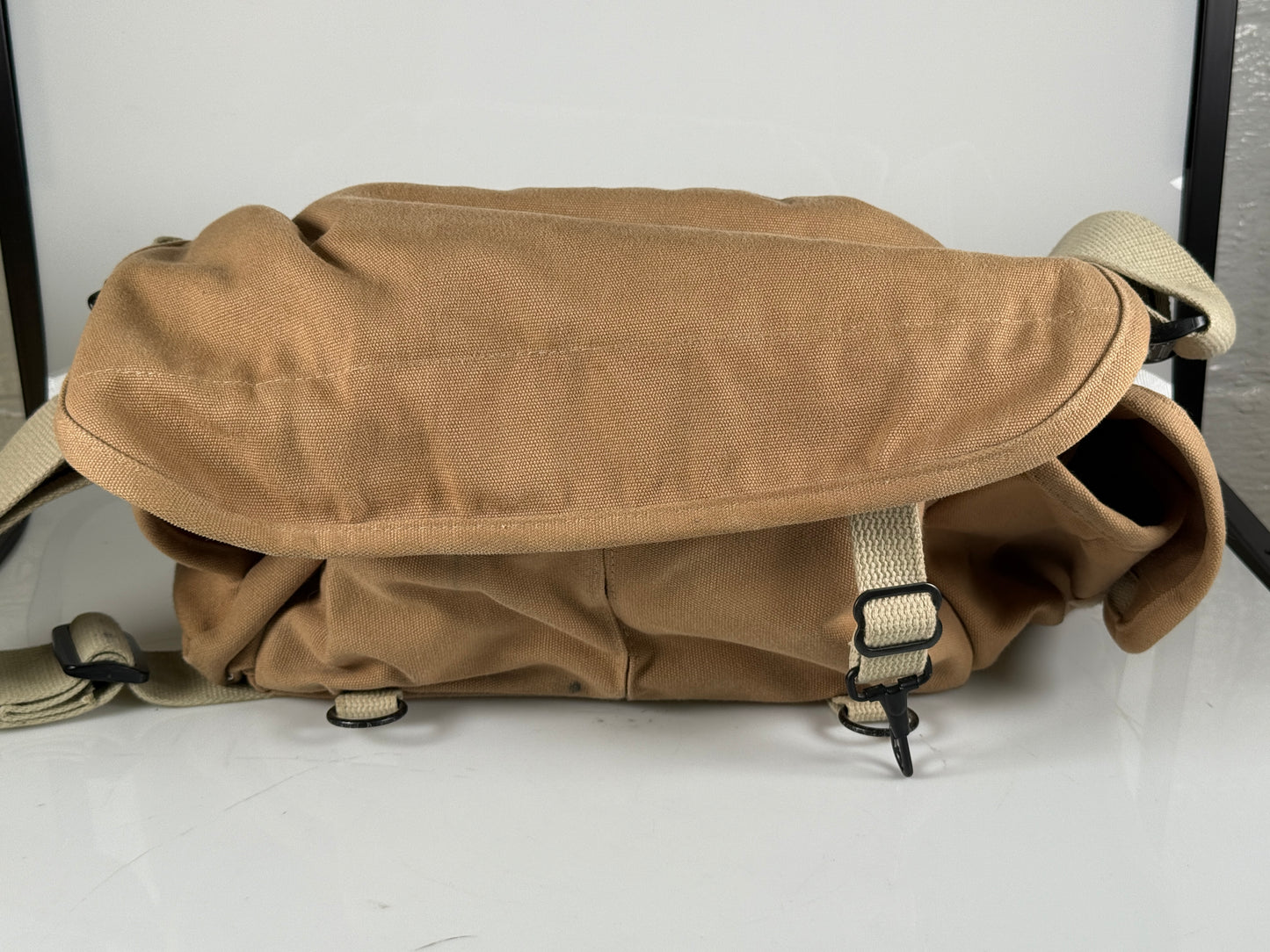 DOMKE F-2 ORIGINAL CAMERA SHOULDER BAG IN tan, with insert