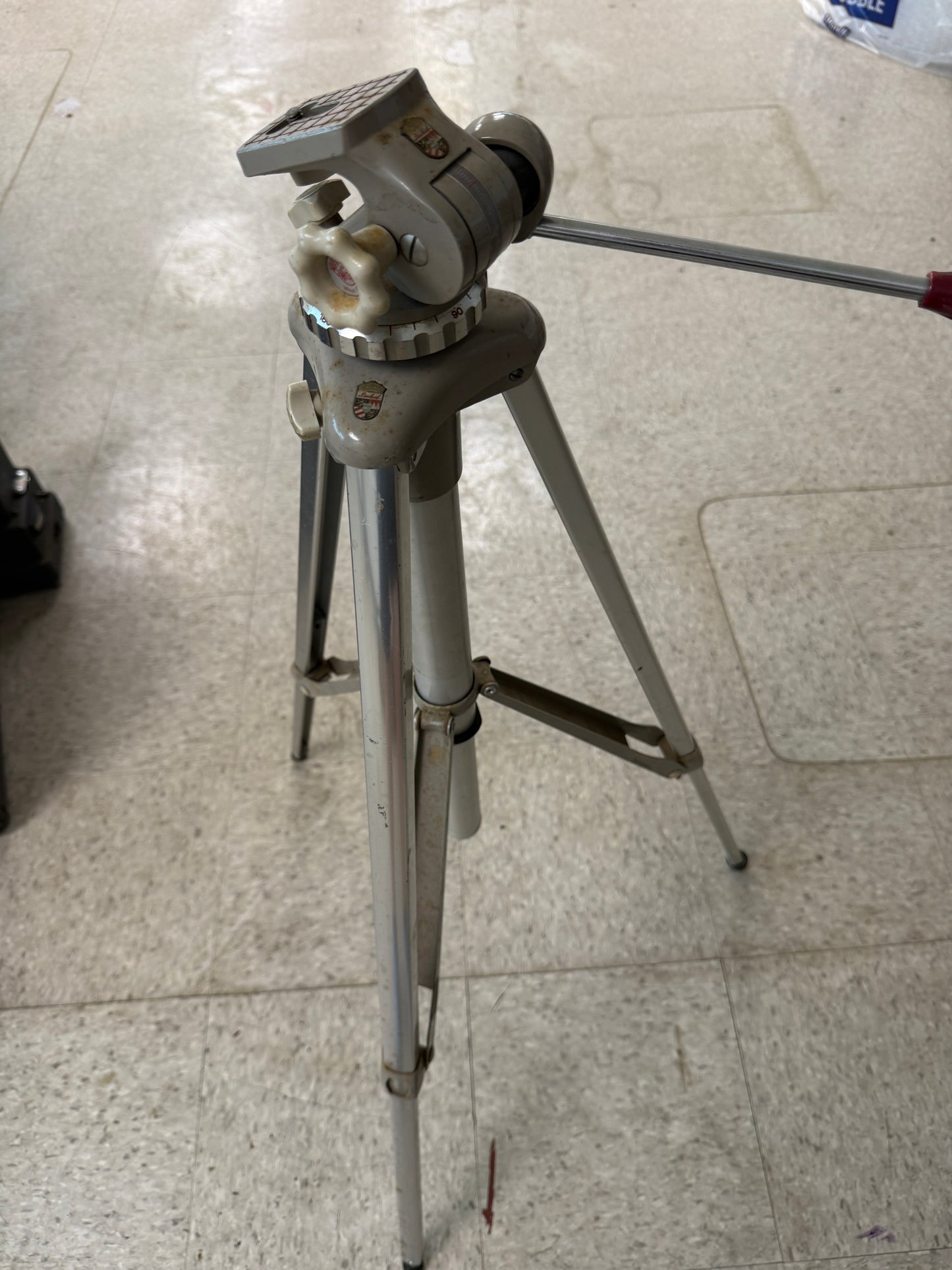 Linhof Tripod With 3D 3 way pan tilt head II Technika