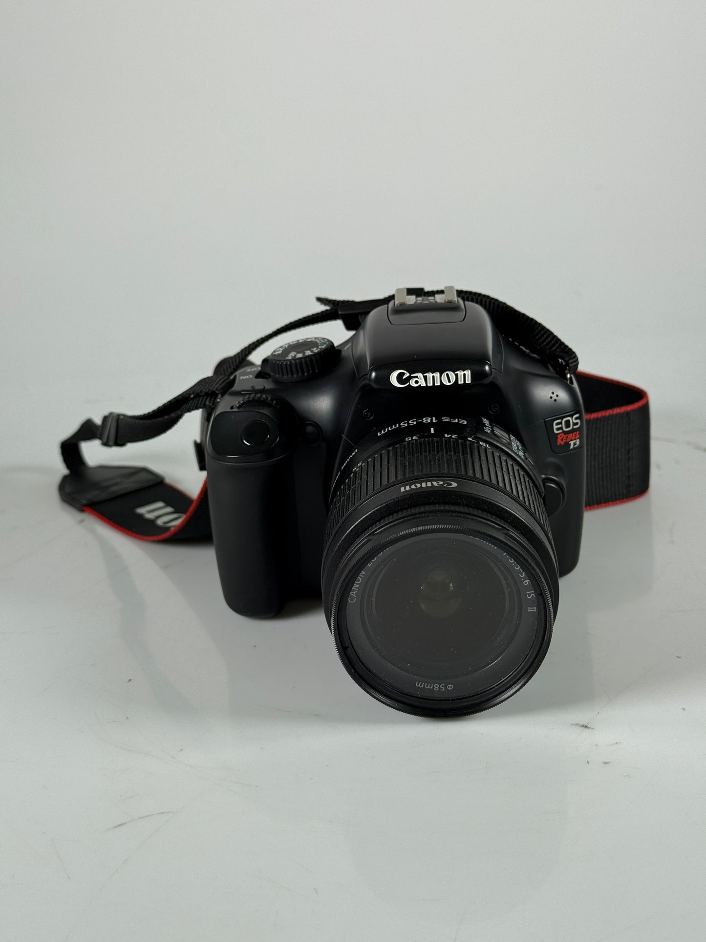 Canon EOS Rebel T3 DSLR Camera kit with 18-55mm lens