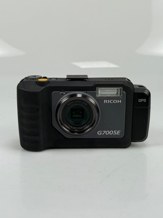 Ricoh GR G700SE 12.1MP Digital Camera - with GPS attachment