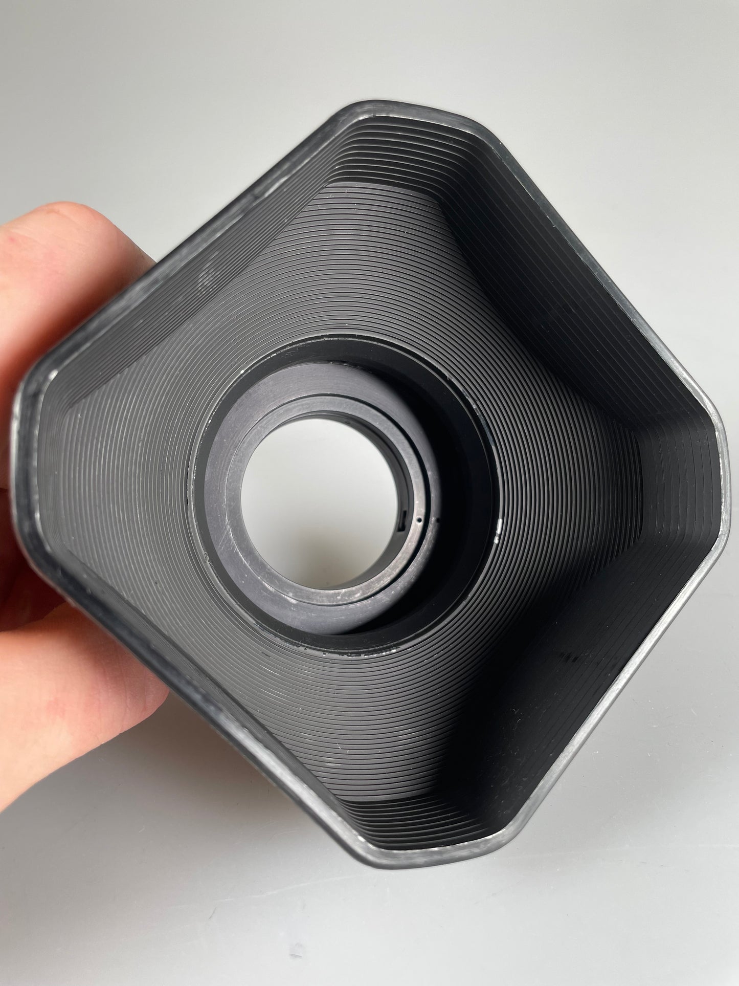 Linhof Universal Hood 42-51mm W.Filter Holder 51mm