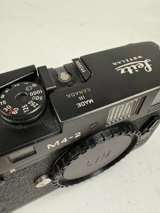 Leica M4-2 35mm rangefinder film camera black “Made in Canada” Rare V1