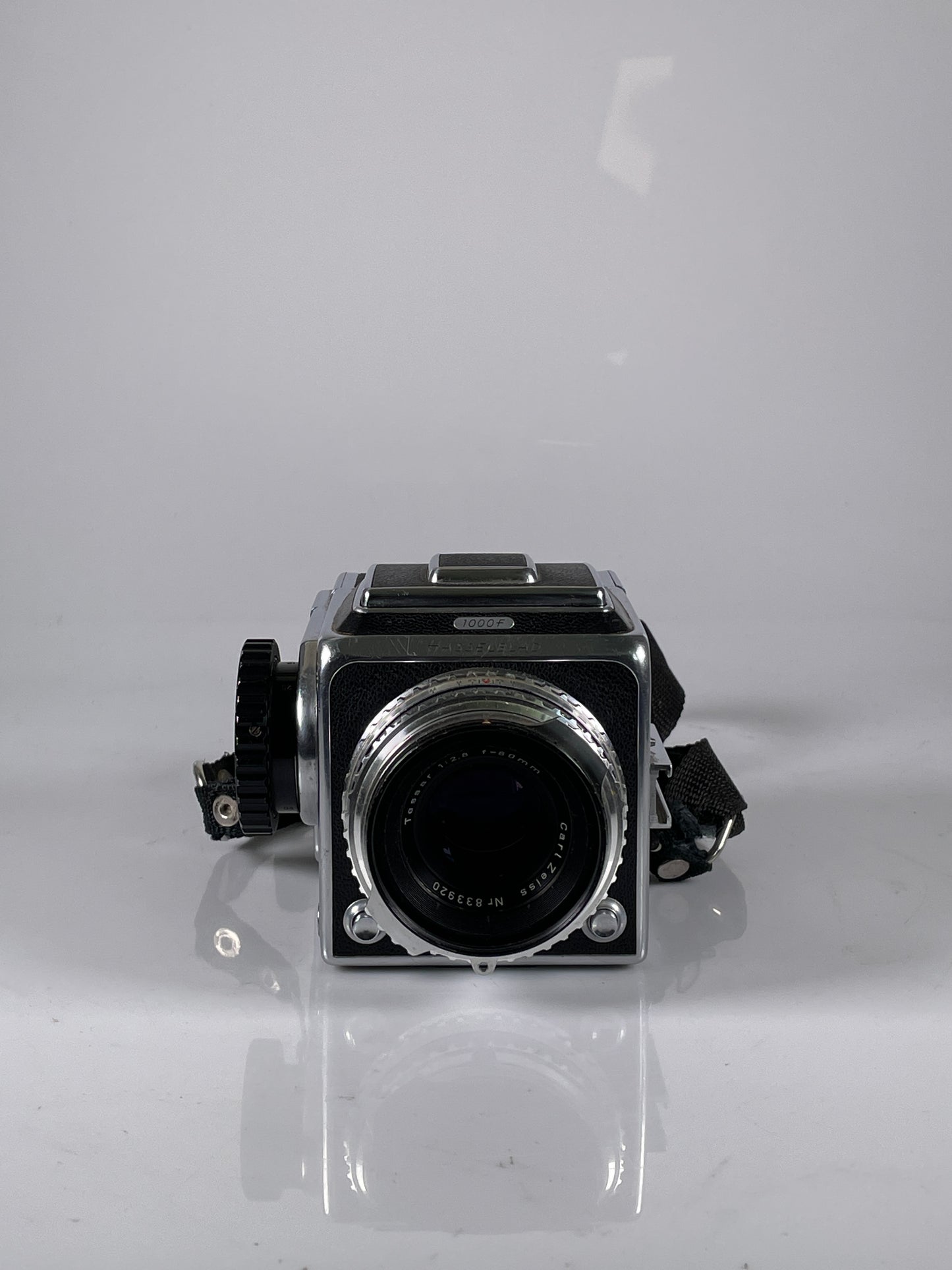 Hasselblad 1000F Camera + Carl Zeiss Tessar 80mm f2.8 Lens with 120 Film Back