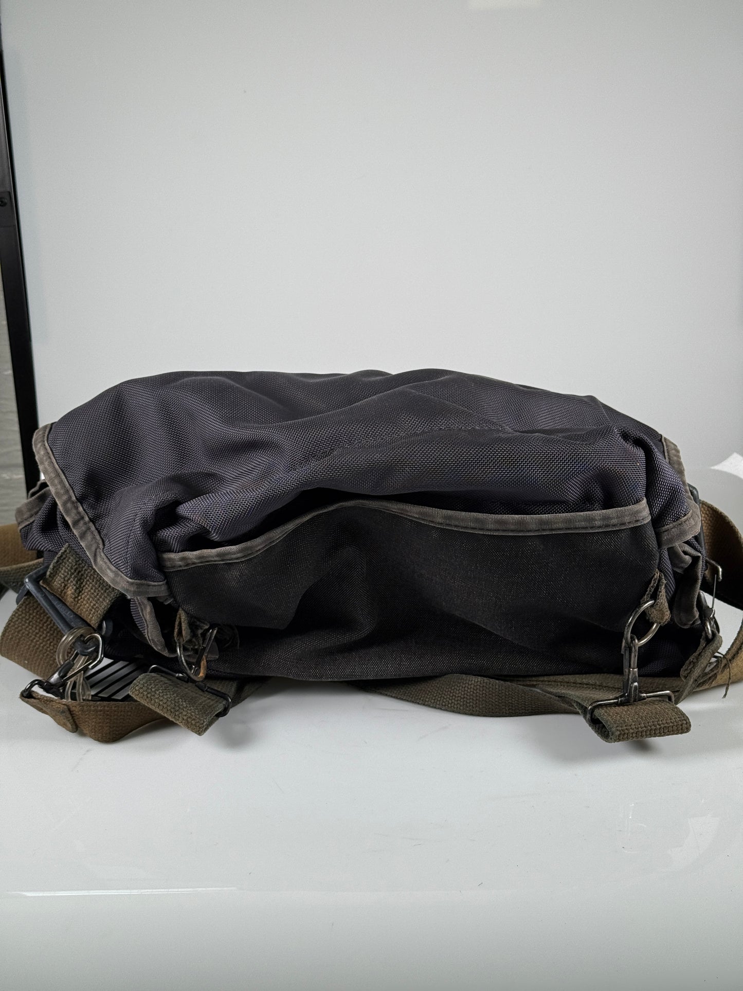 DOMKE F-2 ORIGINAL CAMERA SHOULDER BAG Black, NICE & CLEAN