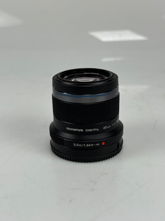 Olympus M.Zuiko Digital 45mm F1.8 Lens for Micro Four Thirds black