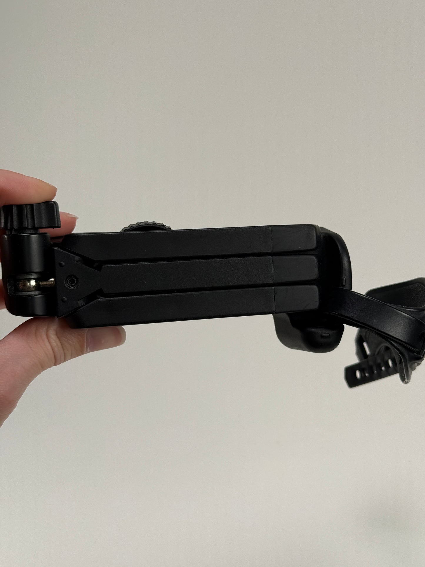 Canon GR-100TP Grip Extension/Tripod for EOS 3000/3000N/5000/500/500N Cameras