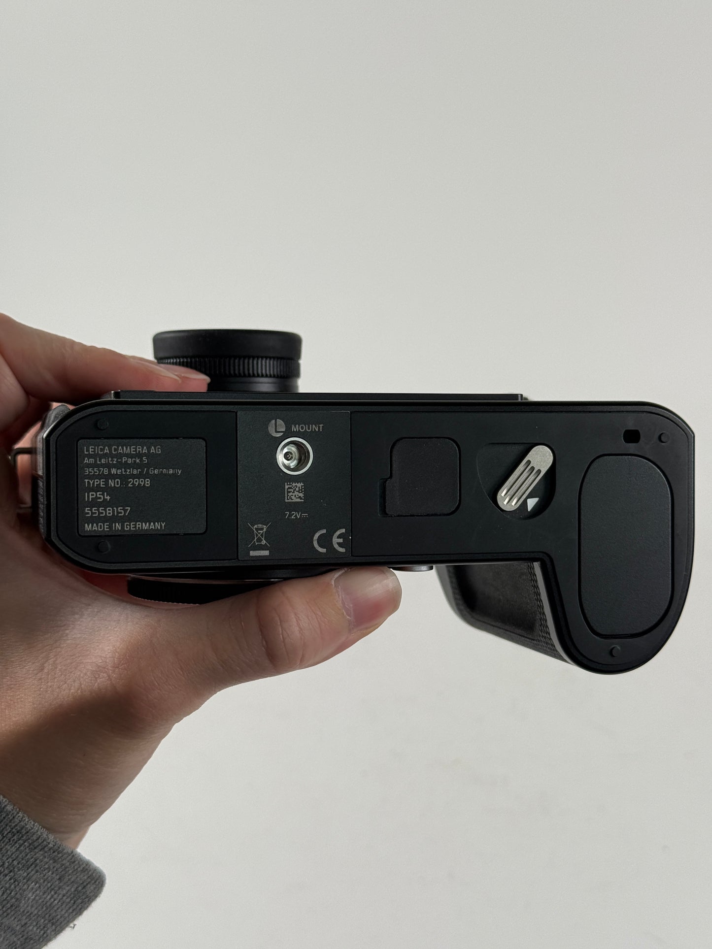 Leica SL2 Mirrorless Digital Camera Body