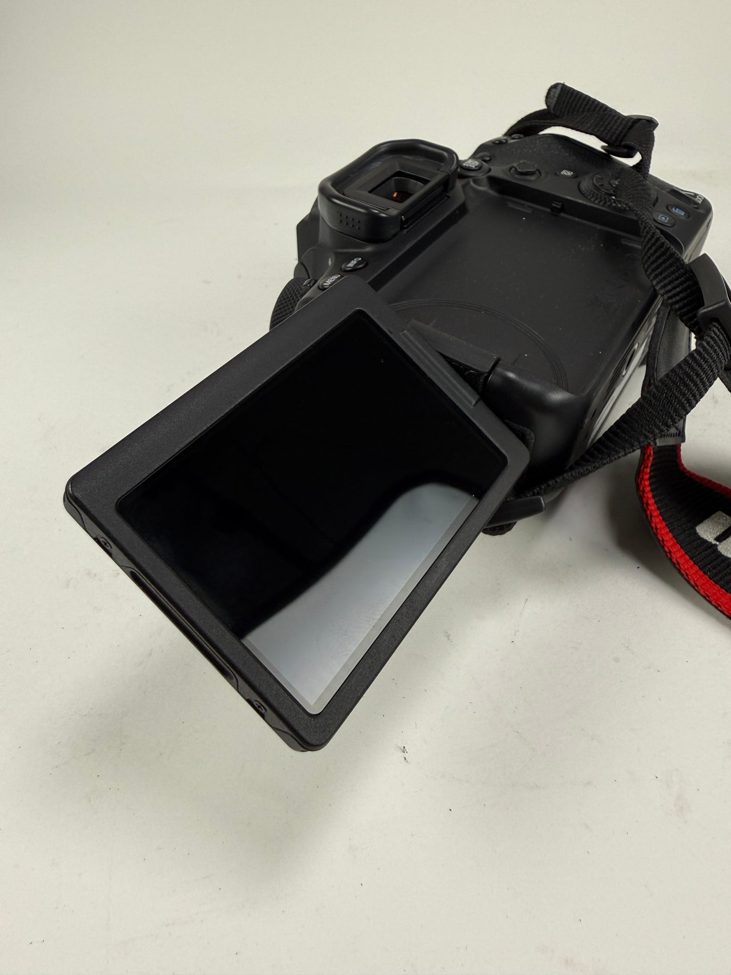 Canon 90D DSLR Camera Body
